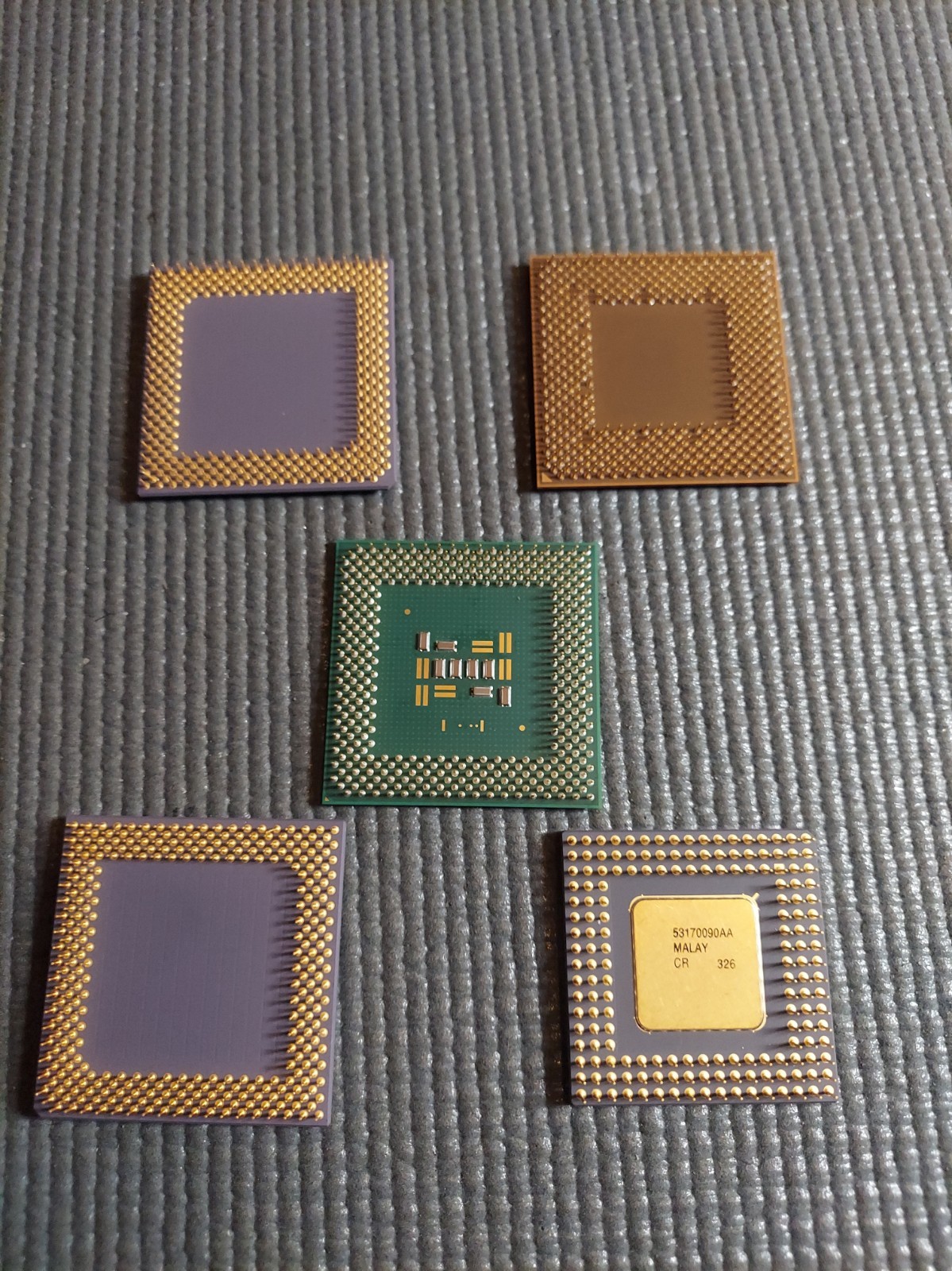 Lot of 5 Vintage Ceramic Gold Pin CPUs Intel Pentium  Scrap Gold Recovery