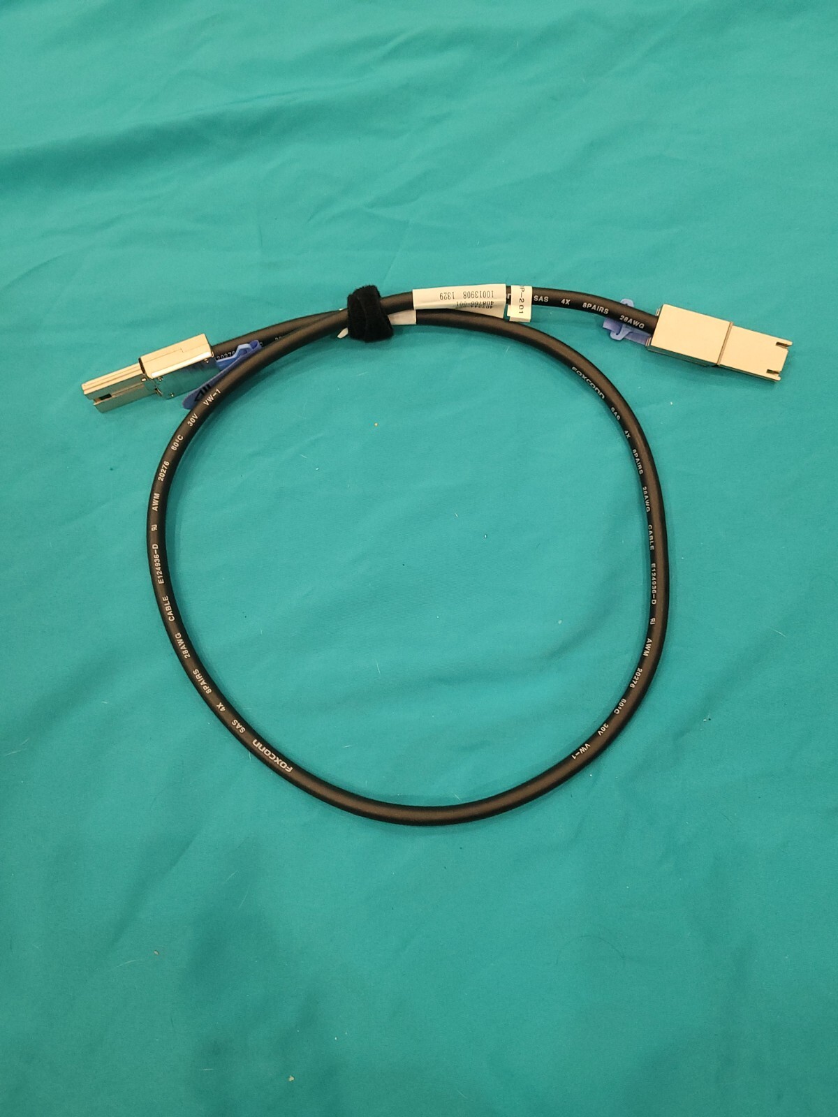HP 407344-002 1M External Mini SAS to Mini SAS Cable
