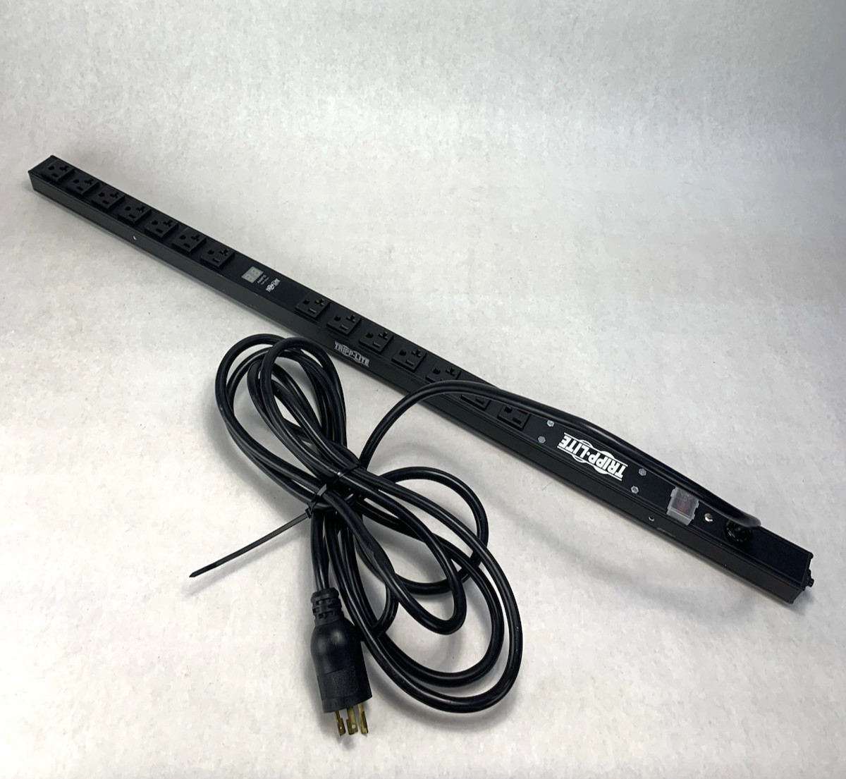 Eaton Tripp Lite PDUMV20-36 Single Phase Local Metered PDU 16A 127V 60Hz