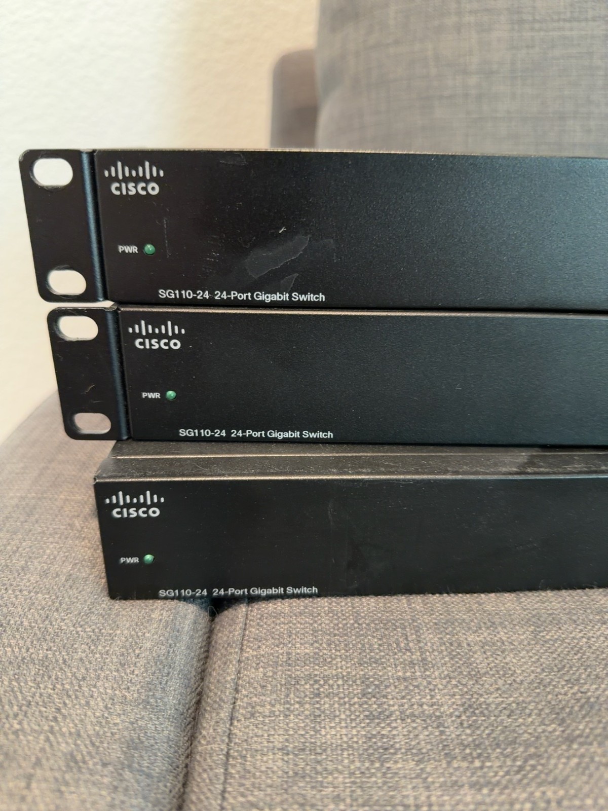 Cisco SG110-24HP 110 Series 24-Port Unmanaged PoE Network Switch
