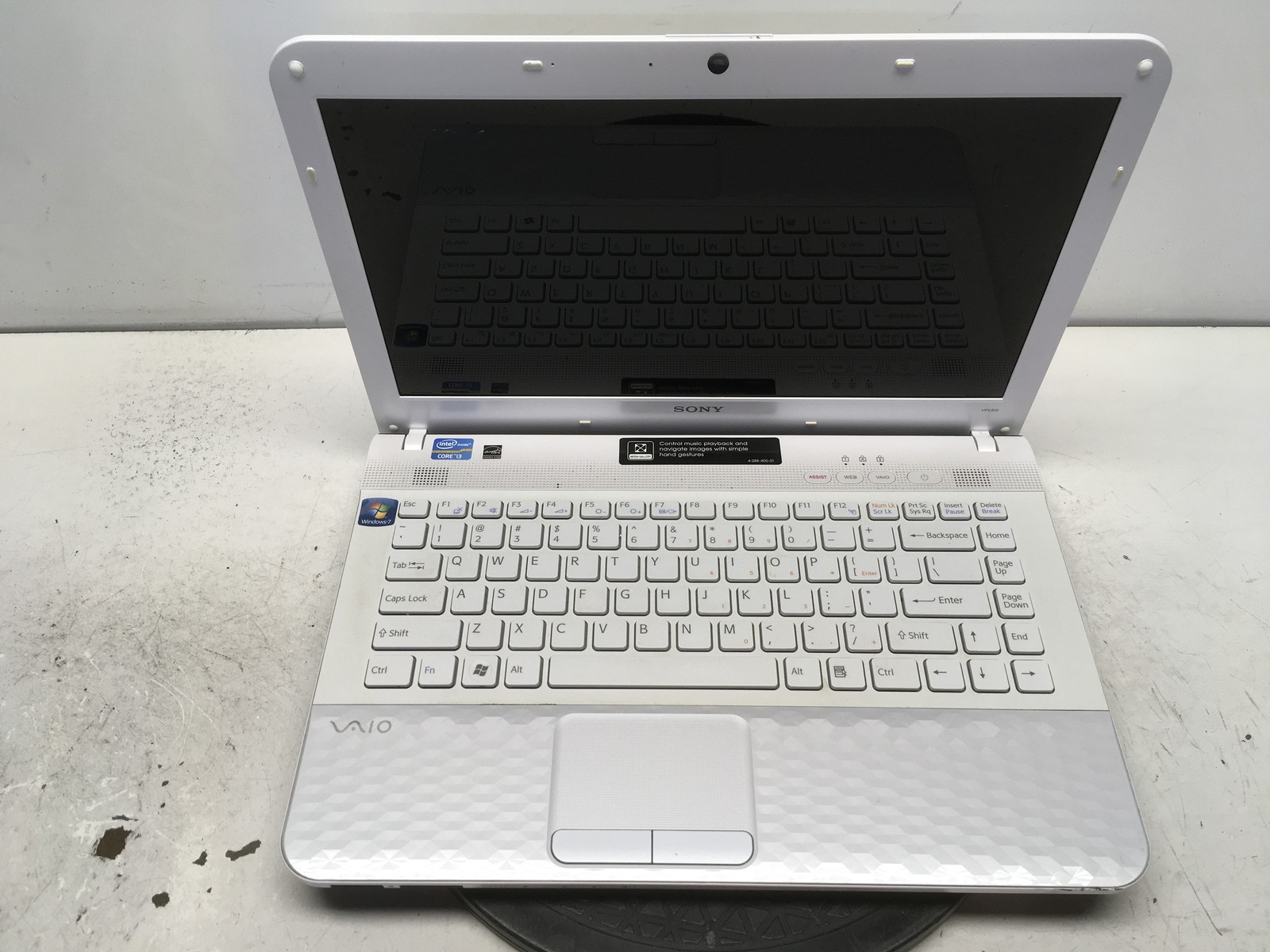 Sony Vaio VPCEG1BFX Intel Core i3-2310M 2.1GHz 4 GB NO HDD No Batt