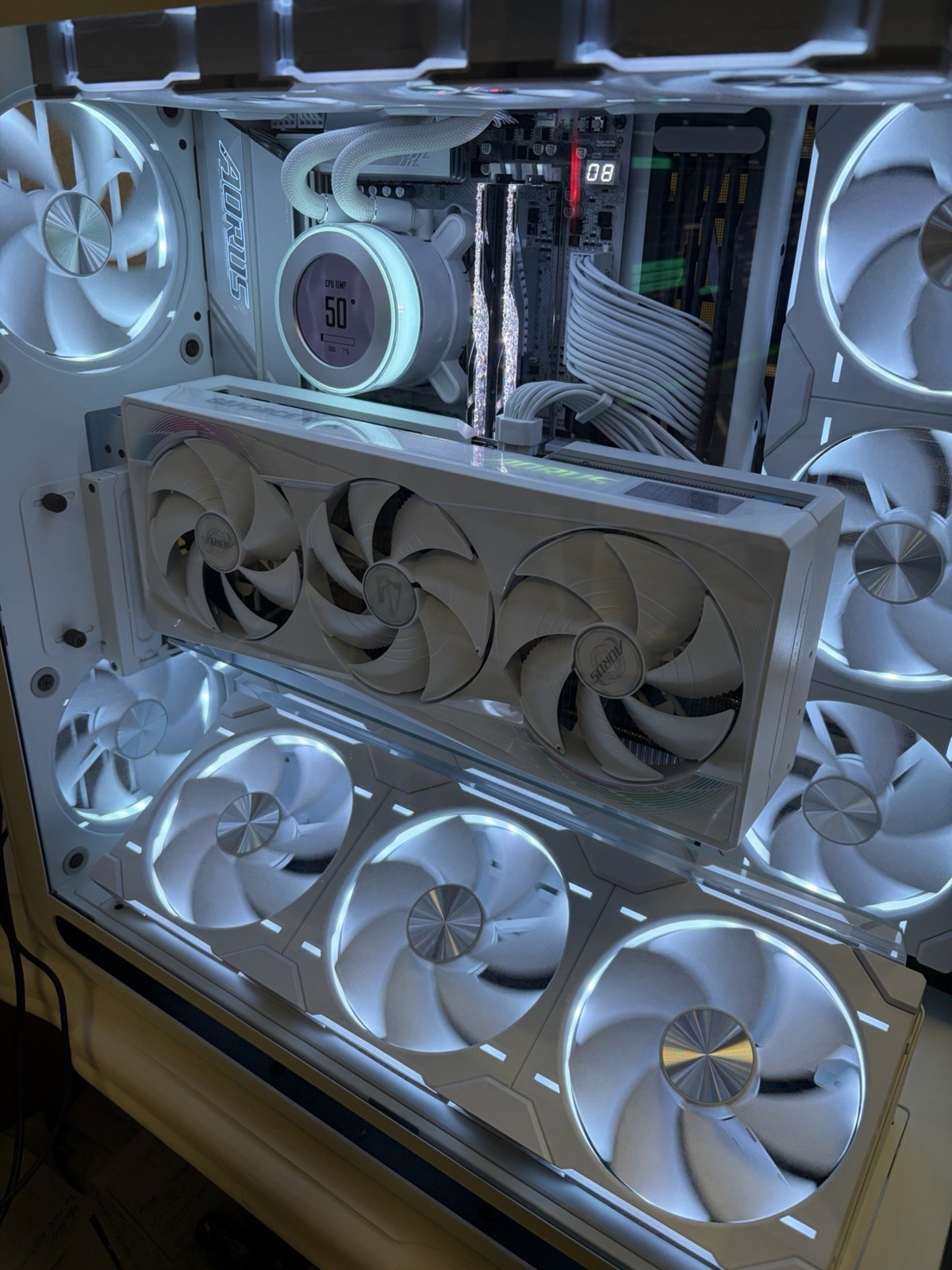 Gigabyte RTX 5090 AORUS Master Ice White OC 32GB