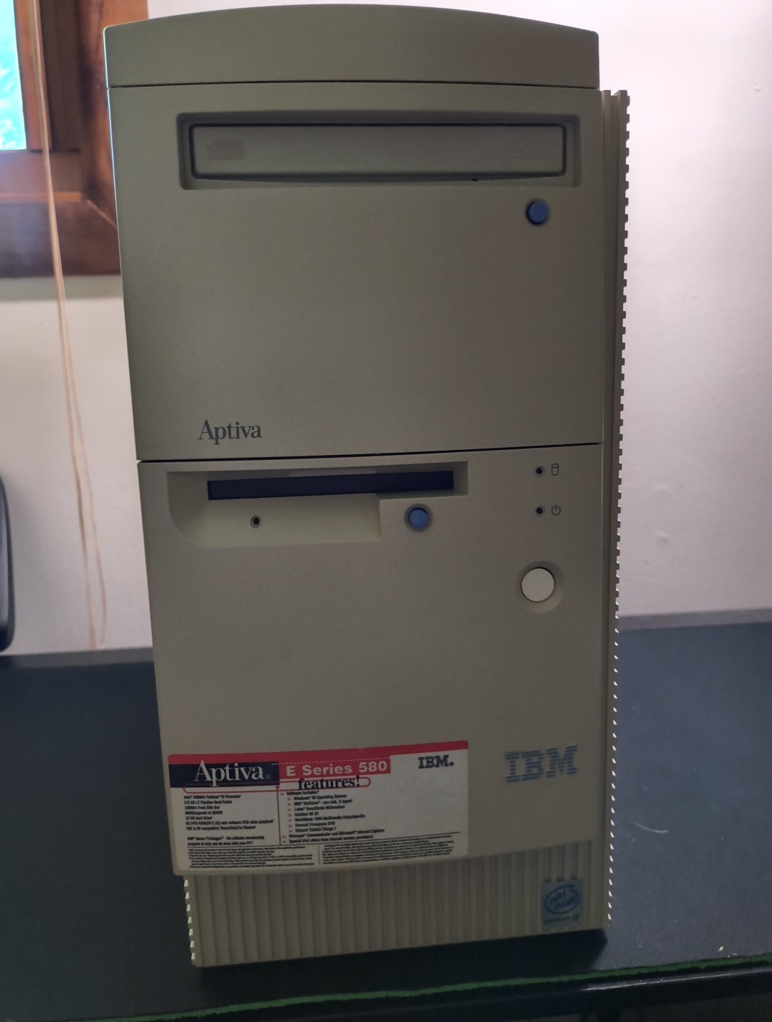 IBM Aptiva E Series 580 (Tower Only)