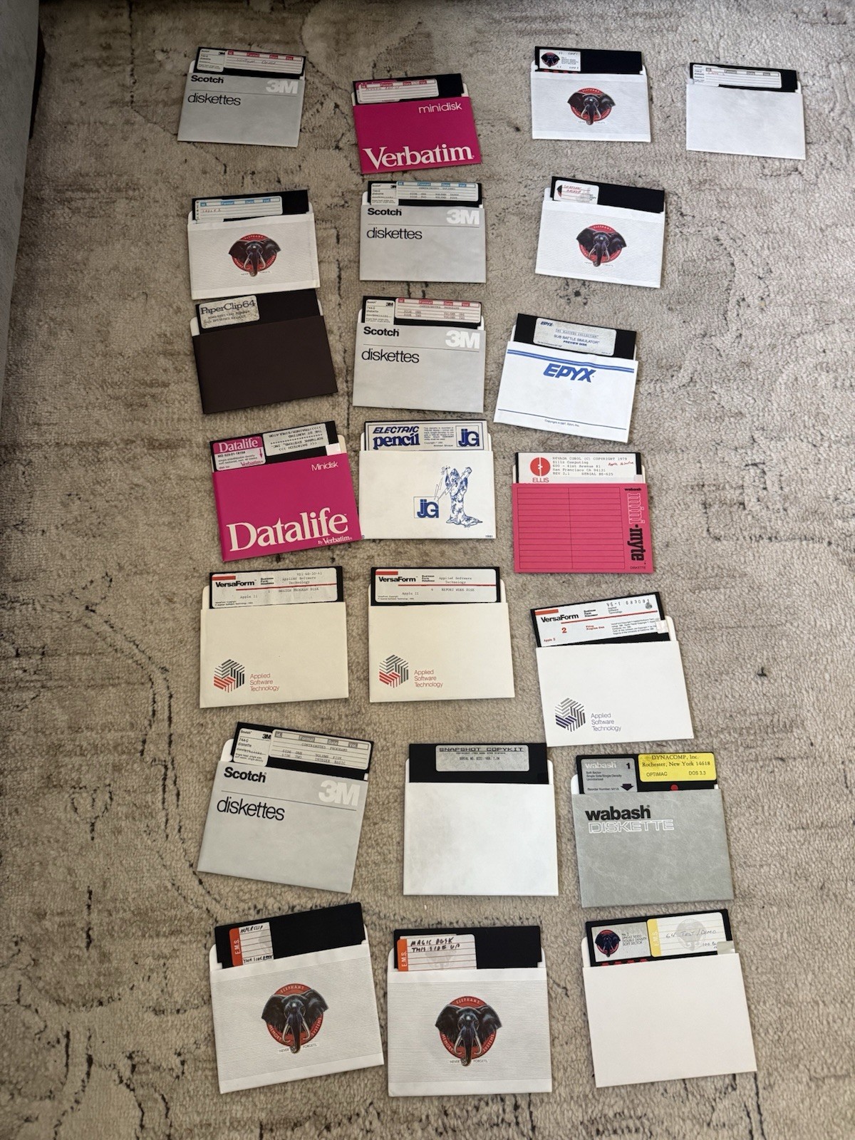 5.25" Floppy Disk Lot – 21 Disks  – Vintage  – Used on Apple II
