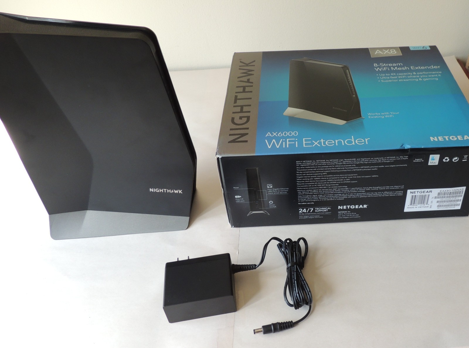 Netgear Nighthawk AX8 AX6000 WiFi 8-stream Mesh Extender