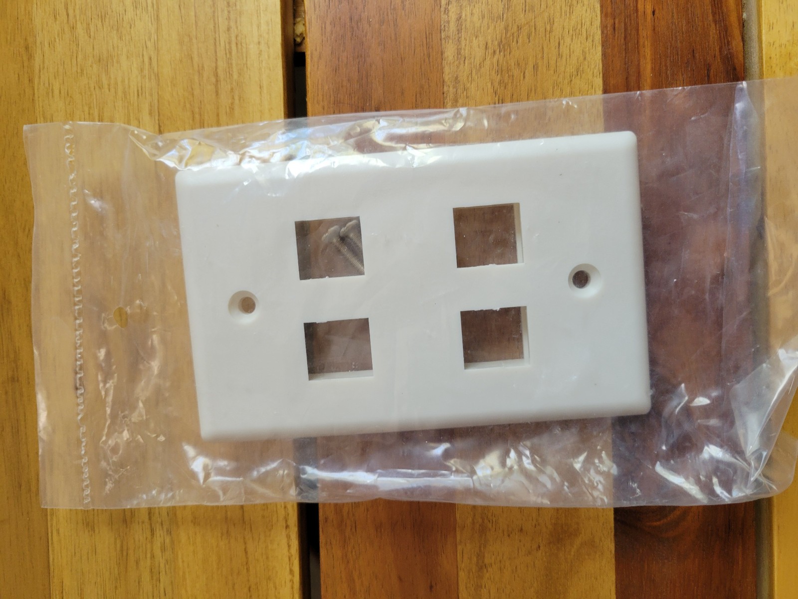 10 Pcs - 4 Port Wall Plate Keystone RJ45 Cat6 Cat5e Insert Jack White WallPlate