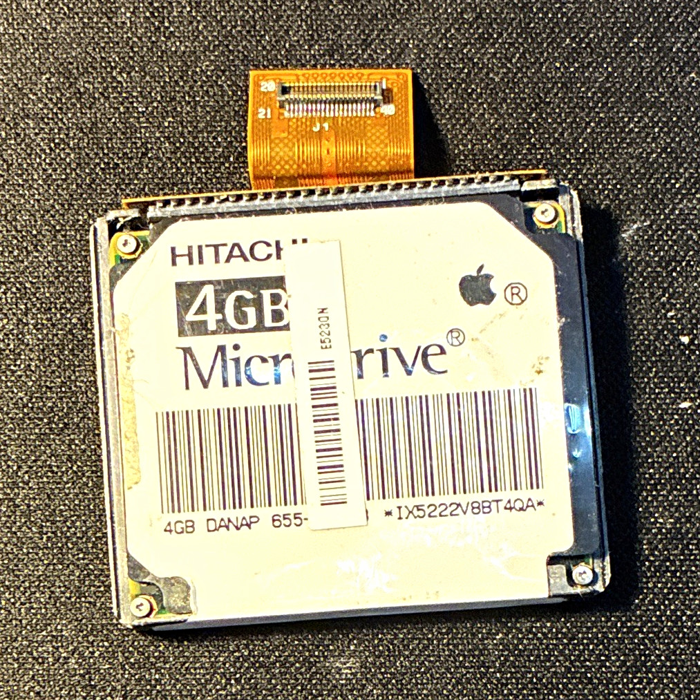 Hitachi 4GB Microdrive 1.8in for  Apple iPod *READ*