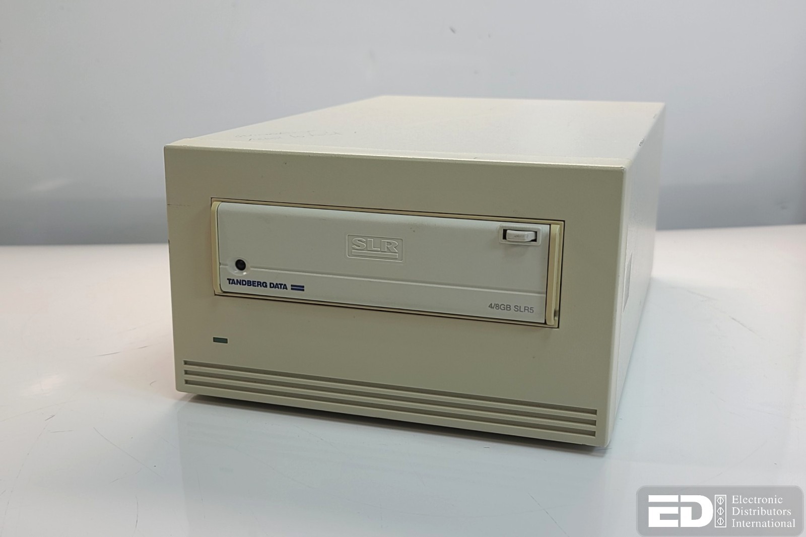 Tandberg Data SLR5 4/8GB Tape Drive