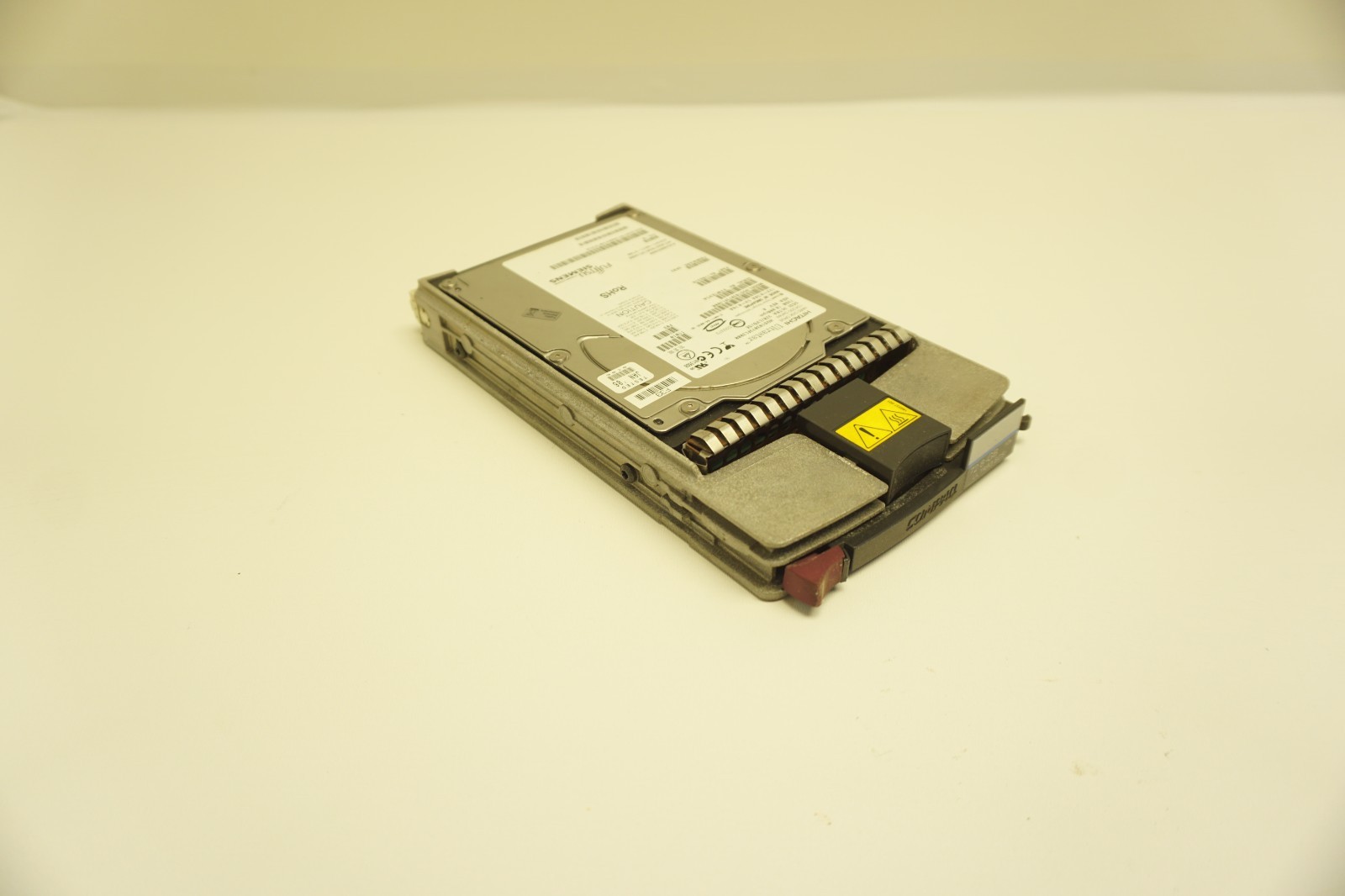 Hitachi Ultrastar 73GB 10K SCSI Hard Drive HUS103073FL3800 FSC Caddy
