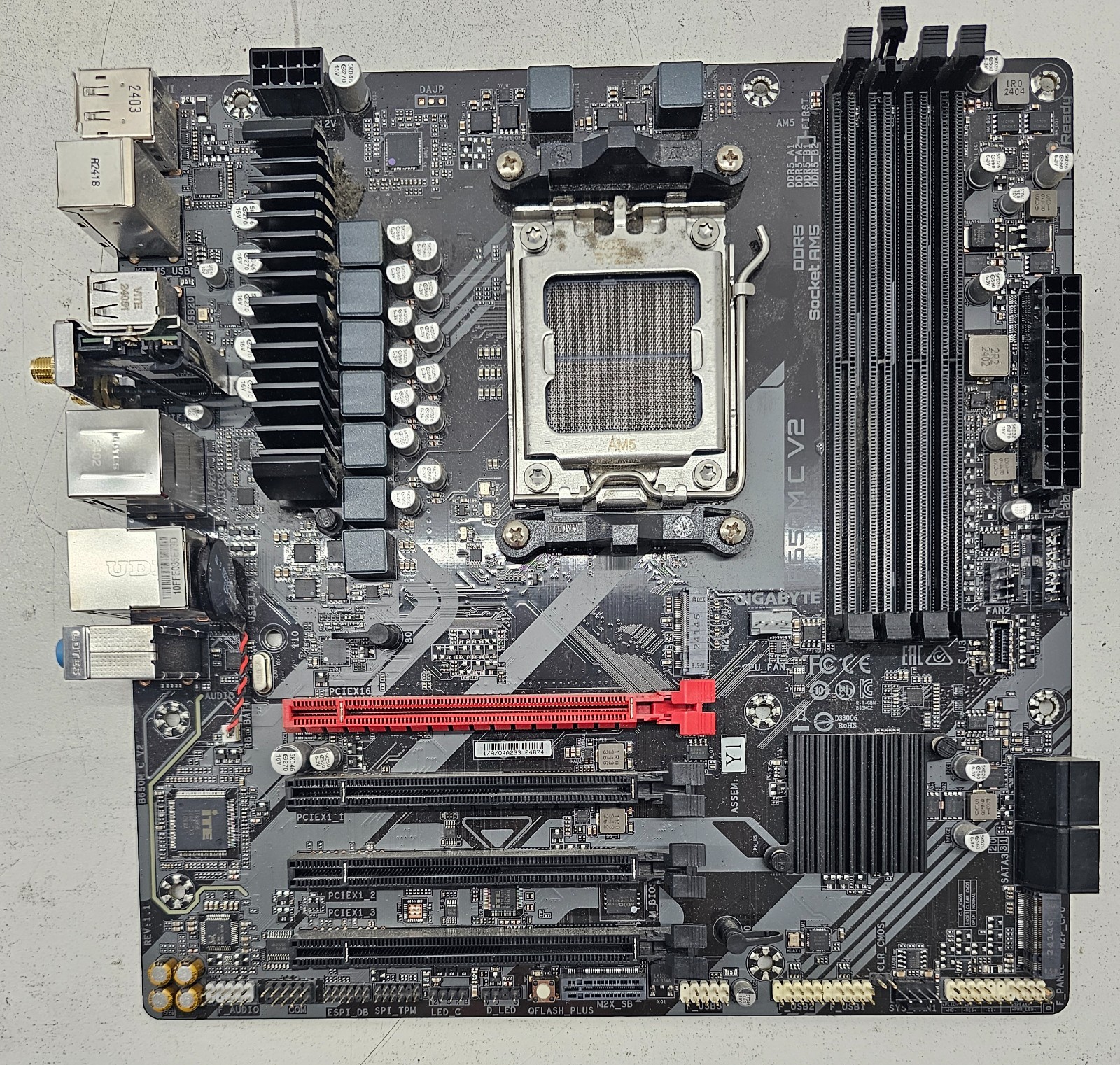 GIGABYTE B650M C V2 AM5 AMD mATX DDR5 Motherboard (FL)