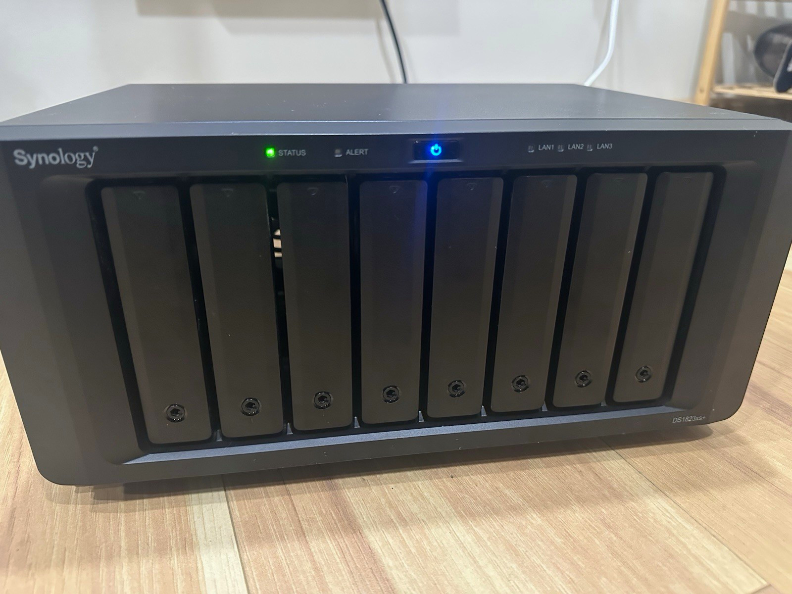 Synology DiskStation DS1823xs+ 8-Bay NAS - Mint condition
