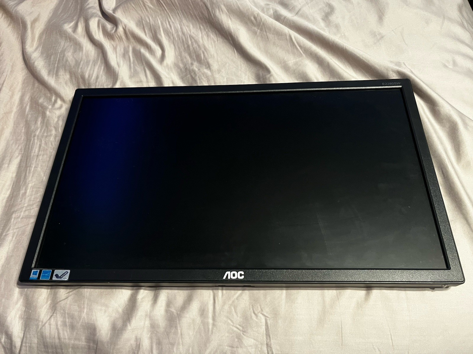 AOC E2280SWDN Black 21.5" LED-Lit Monitor, Full HD 1080p, 5ms, 20M:1 DCR, VGA/DV