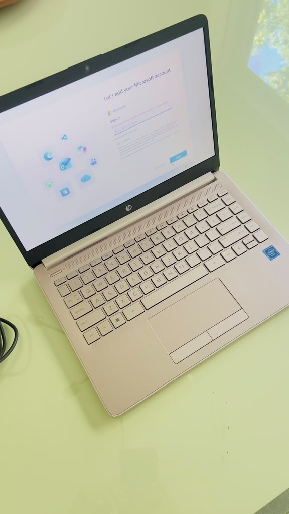 HP Stream 14-CB122DS 14'' (64GB eMMC Intel Celeron N4020 1.1GHz 4GB RAM) Laptop