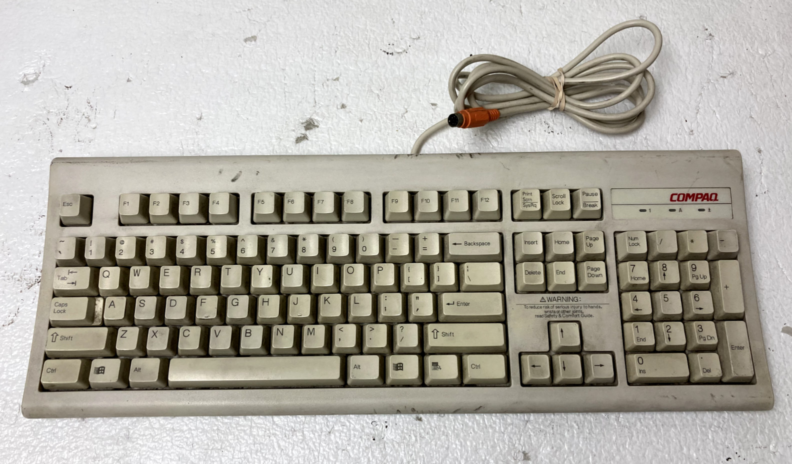 Vintage Compaq KB-3923 Wired PS/2 Keyboard