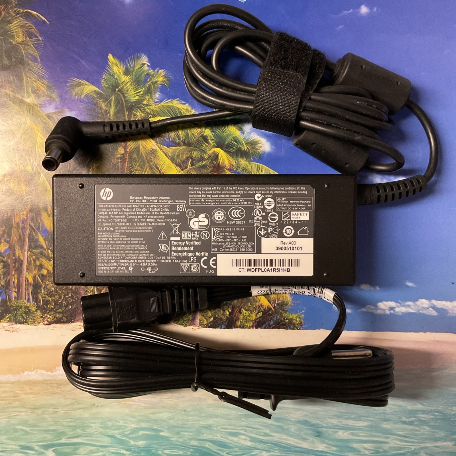 LOT OF 5 GENUINE HP  85W  TPC- LA56  7.4mm  19.5V  4.36A  AC  ADAPTER 7.4MM TIP
