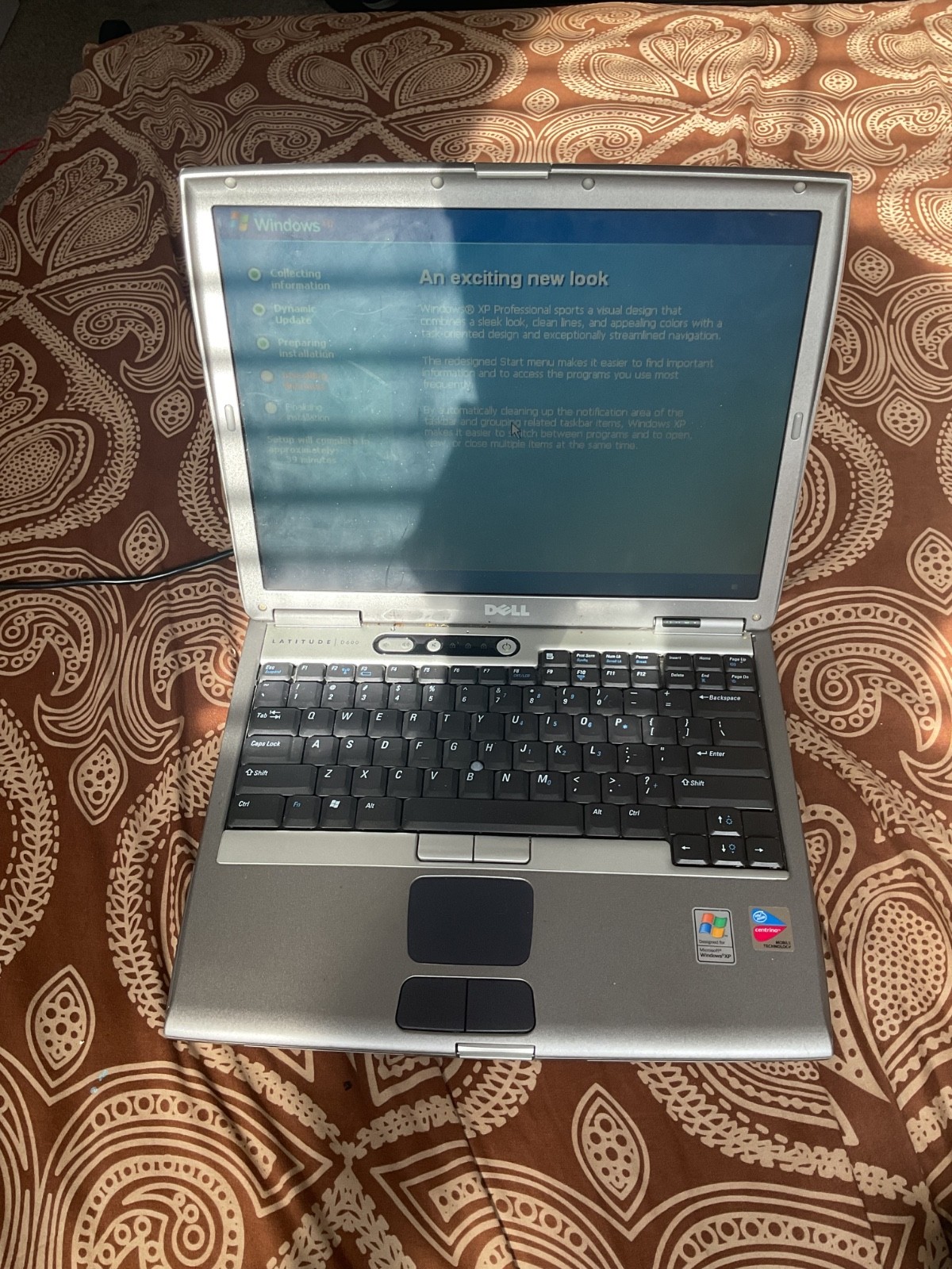 Dell Latitude D600 512MB, DVD, BATTERY, HDD,No OS Negotiable price, msg4details+