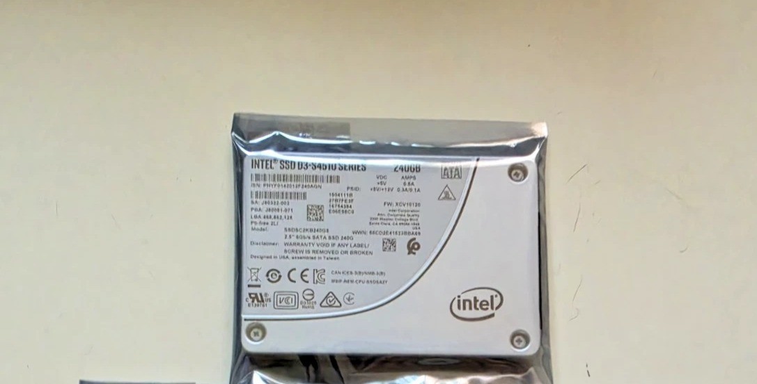 Intel SSD D3 S4510 SSDSC2KB240G801 SSDSC2KB240G8 240GB 2.5" new