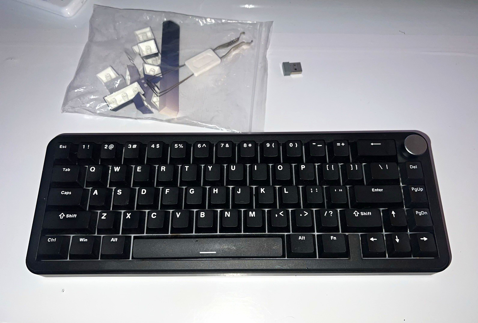 YUNZII B68 Tri-Mode Wireless Hot Swappable RGB Backlit Keyboard Black