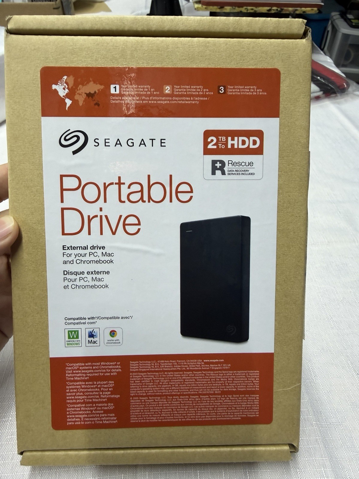 Seagate - STGX2000400 - 2 TB Portable Hard Drive - External Sealed