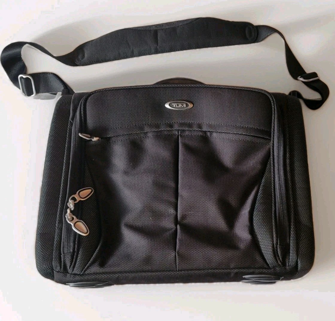 TUMI T3 Ballistic Nylon Messenger Overnight Cabin Bag 16 Commuter Case 6402STE