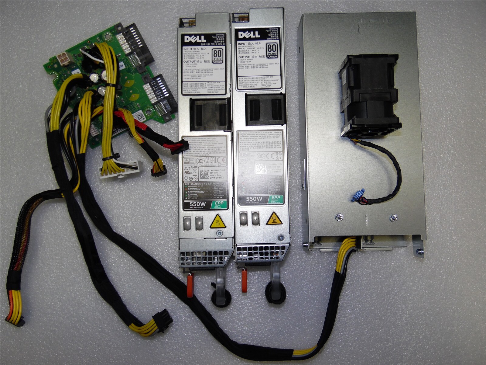 DELL EMC 2X HOTSWAP POWER SUPPLY 550W & DISTRIBUTION BOARD POWEREDGE SERVER R440