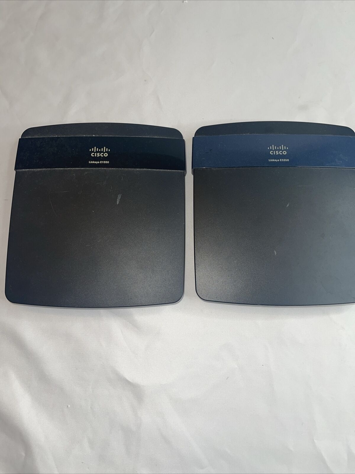 Cisco Linksys E3200 and E1550 -  4-Port Wireless Wi-Fi Router without Adapters