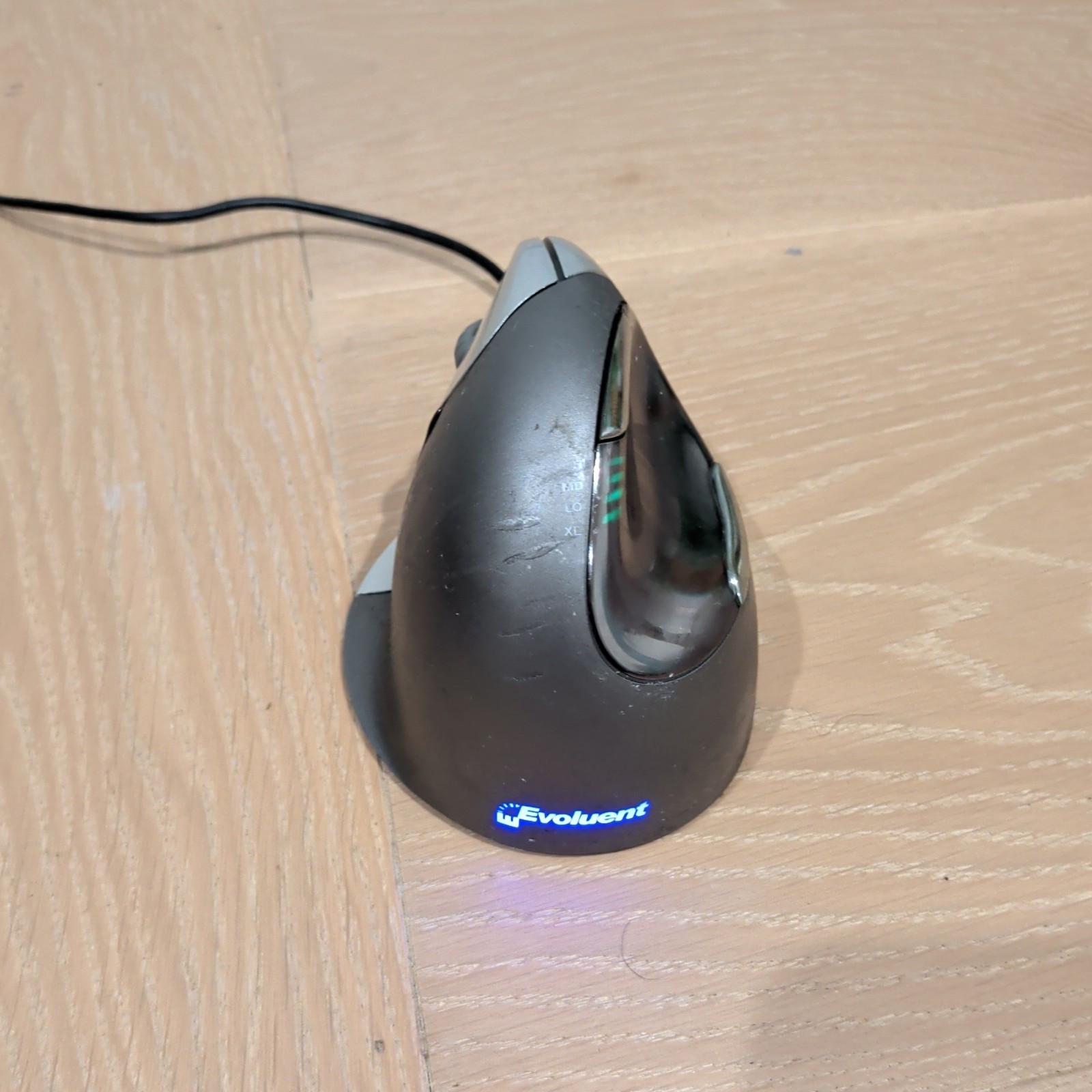 Evoluent Vertical Mouse 4 VM4L Left Handed USB Wired Optical Ergonomic Used