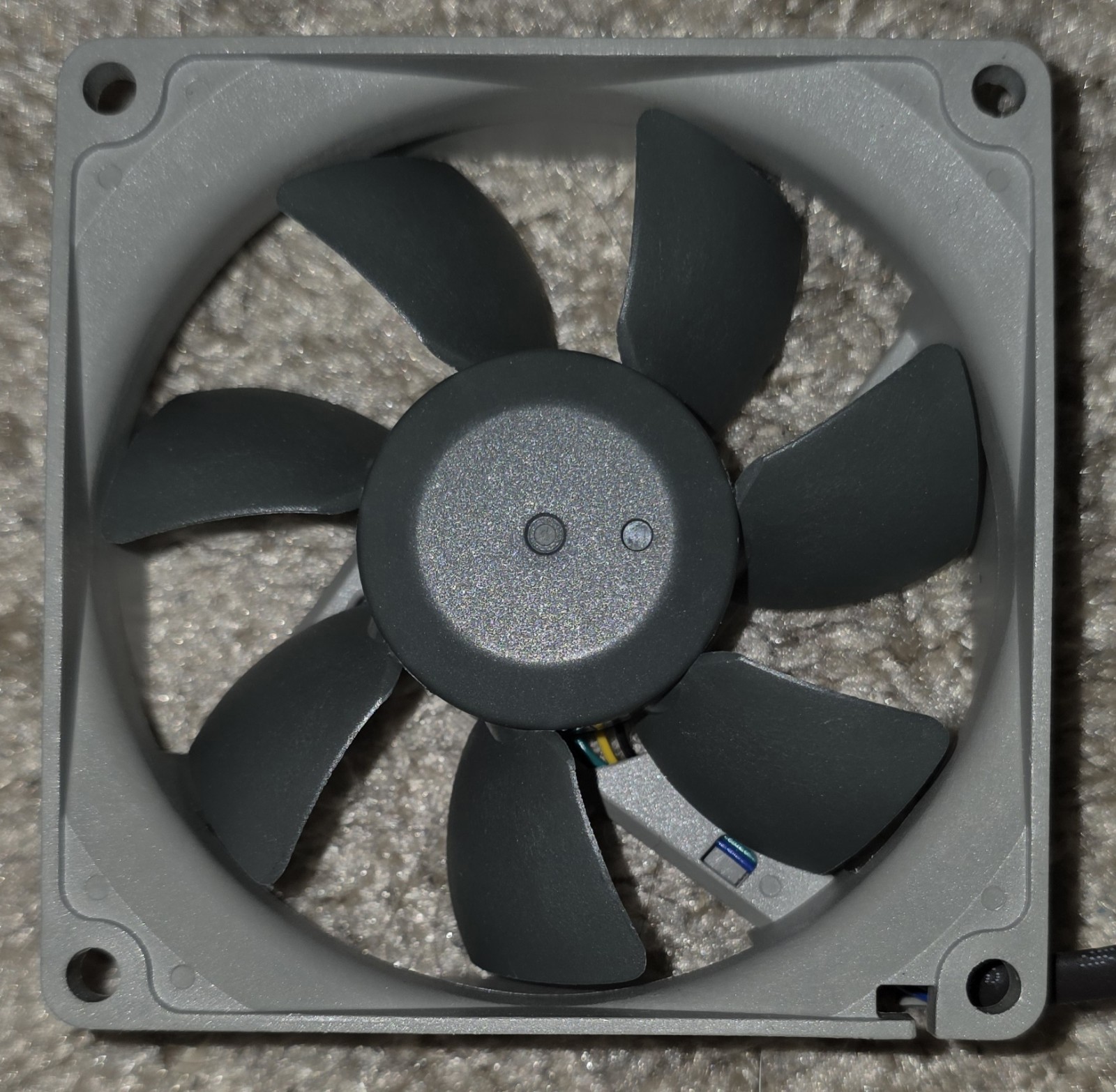 Noctua NF-R8 redux-1800 PWM 80x 80 x 25 mm 4-Pin 12V Quiet 17.1 dB Gray Fan 80mm