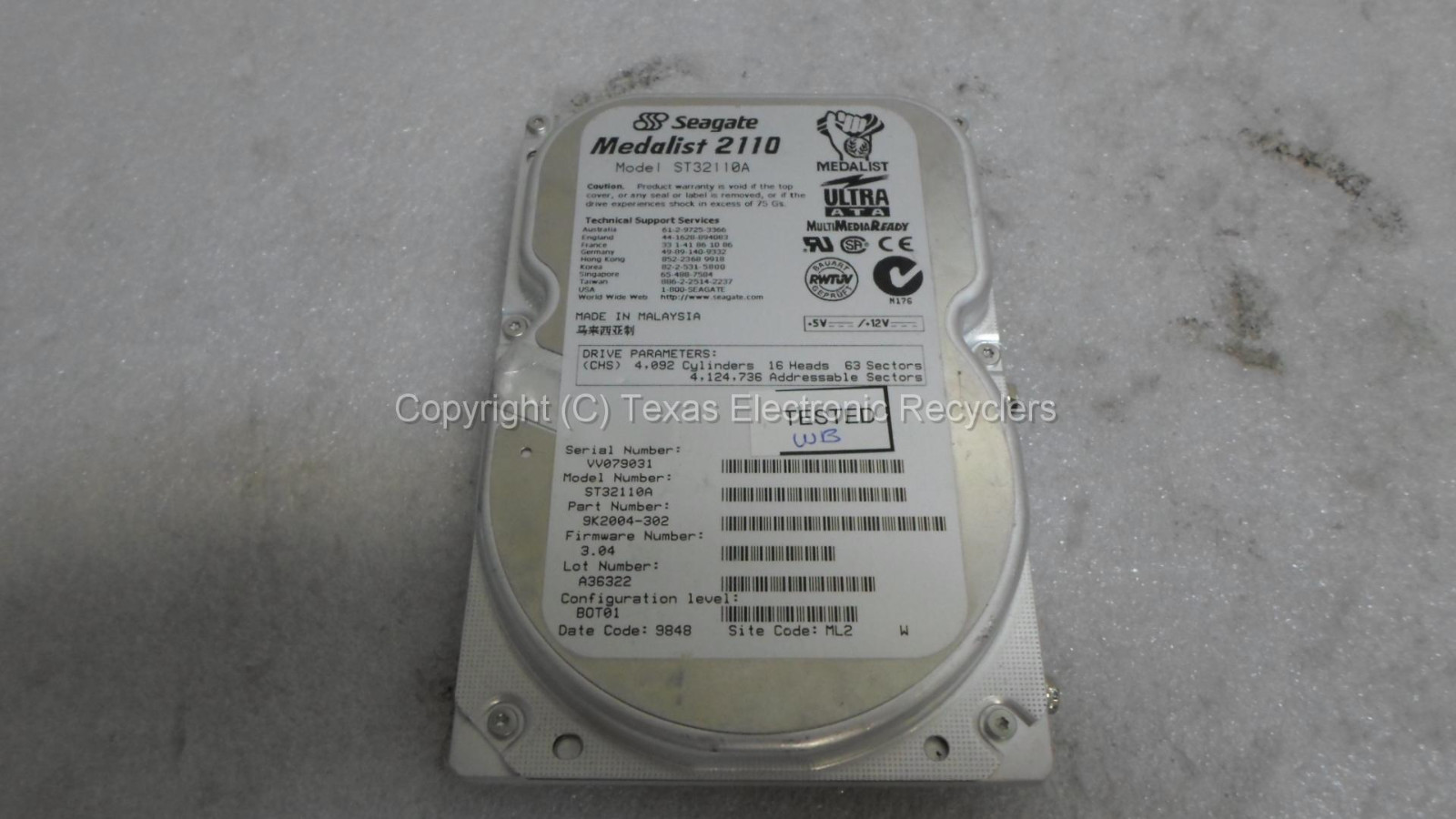 Seagate Medalist 2110 ST32110A 9K2004-302 2111MB IDE Hard Drive 