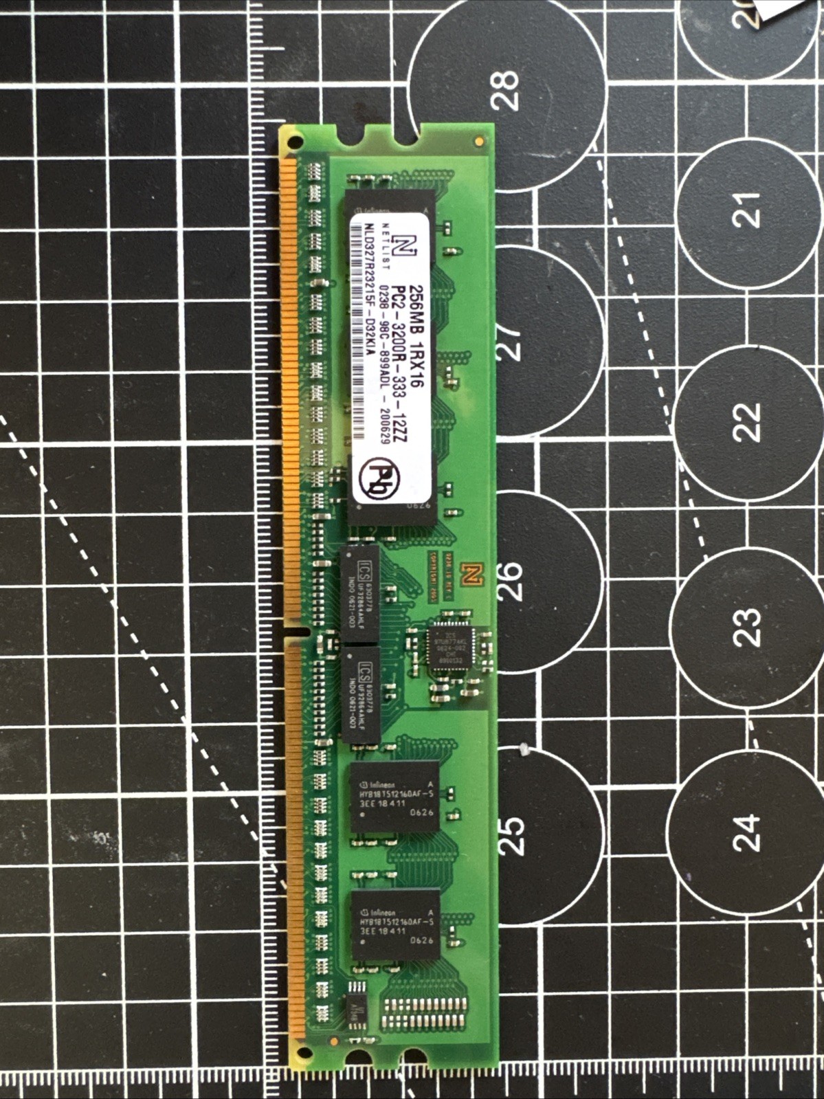 Netlist NLD327R23215F-D32KIB 256MB DDR2-400 (PC2-3200) PC2-3200R Random Access