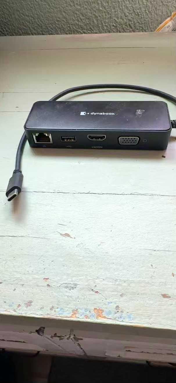 Dynabook PA5039U-1PRP USB-C Docking Station HDMI VGA RJ-45 USB 3.0 Black