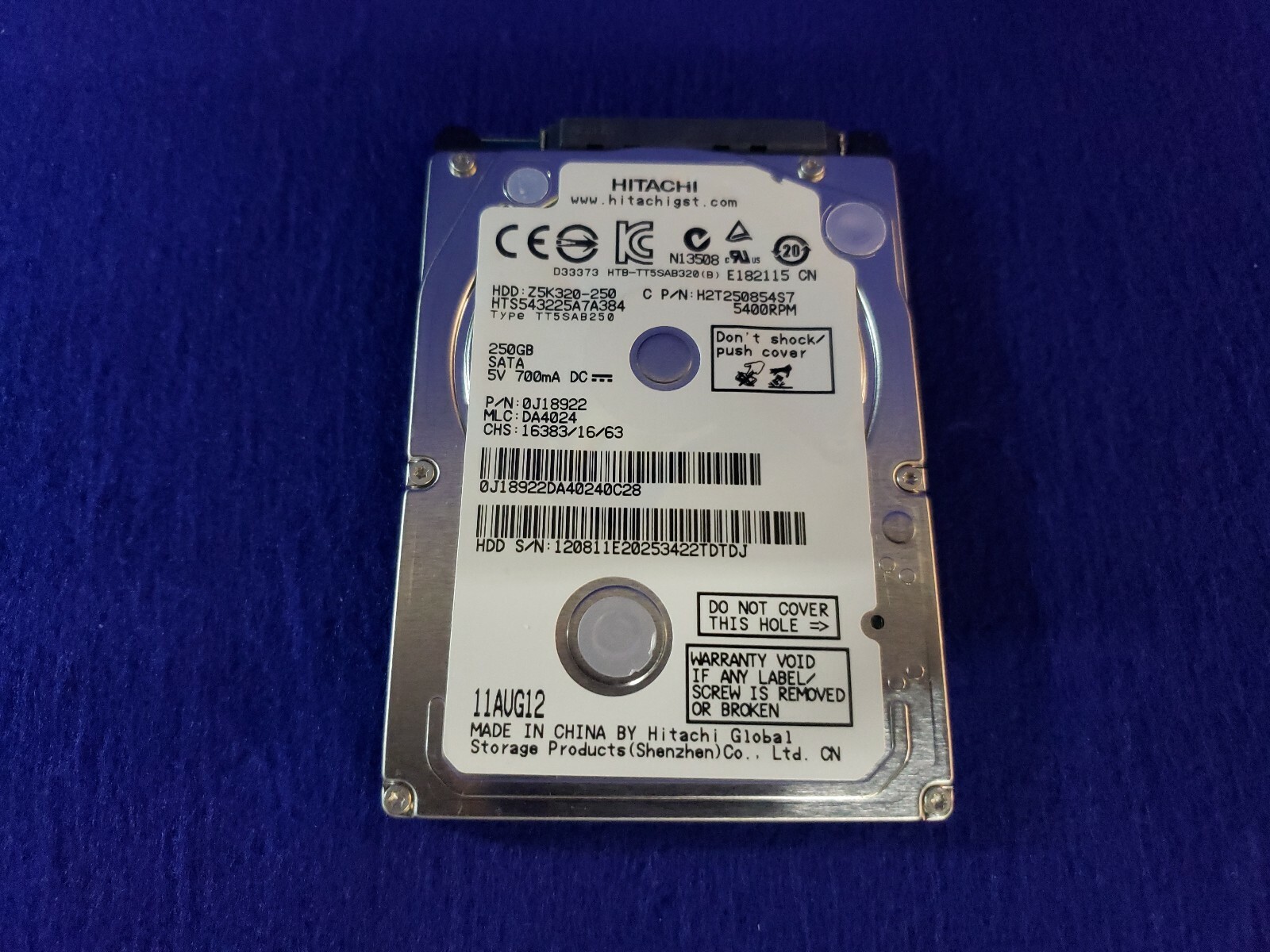 GENUINE HITACHI HTS543225A7A384 250GB 2.5" 7MM SATA  0J18922 TESTED