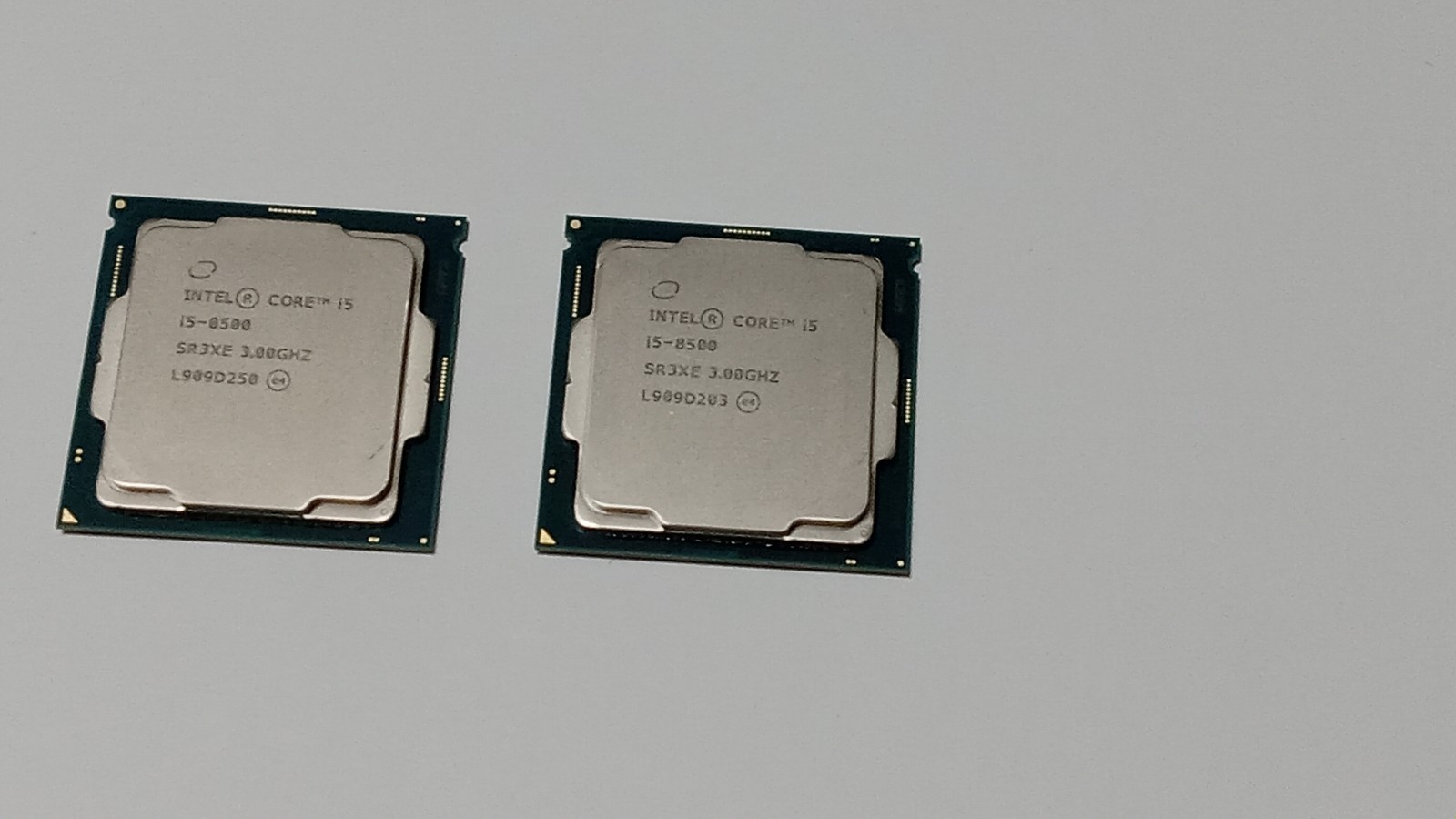 Lot of 2 Intel Core i5-8500 Processors  3.00 Ghz. 6-Core LGA 1151 SR3XE Tested
