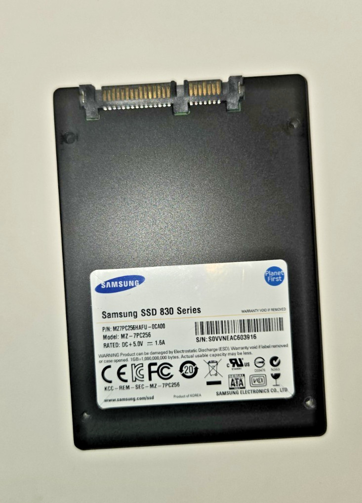 Samsung 830 Series 256GB 2.5" SATA III Solid State Drive SSD, MZ-7PC256