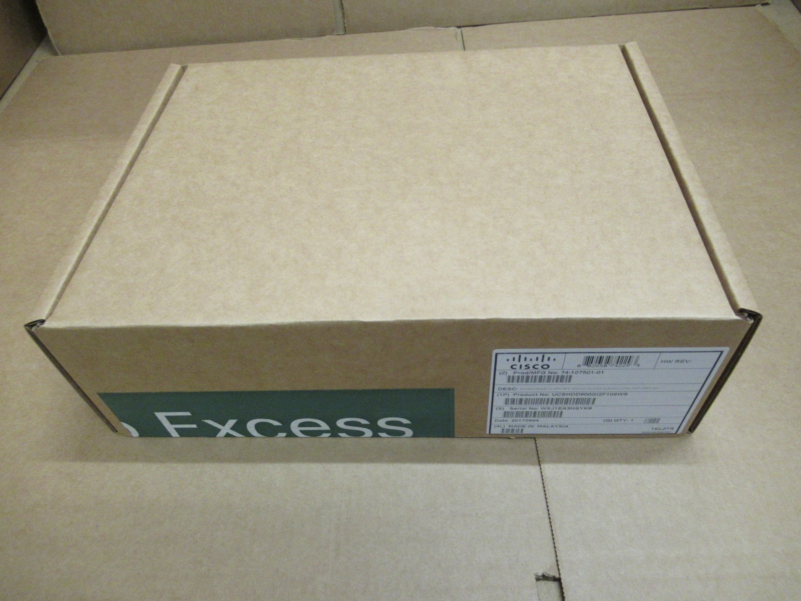 NEW Cisco 900GB 10K SAS 2.5" hot plug hard drive UCS-HDD900GI2F106 UCS Servers