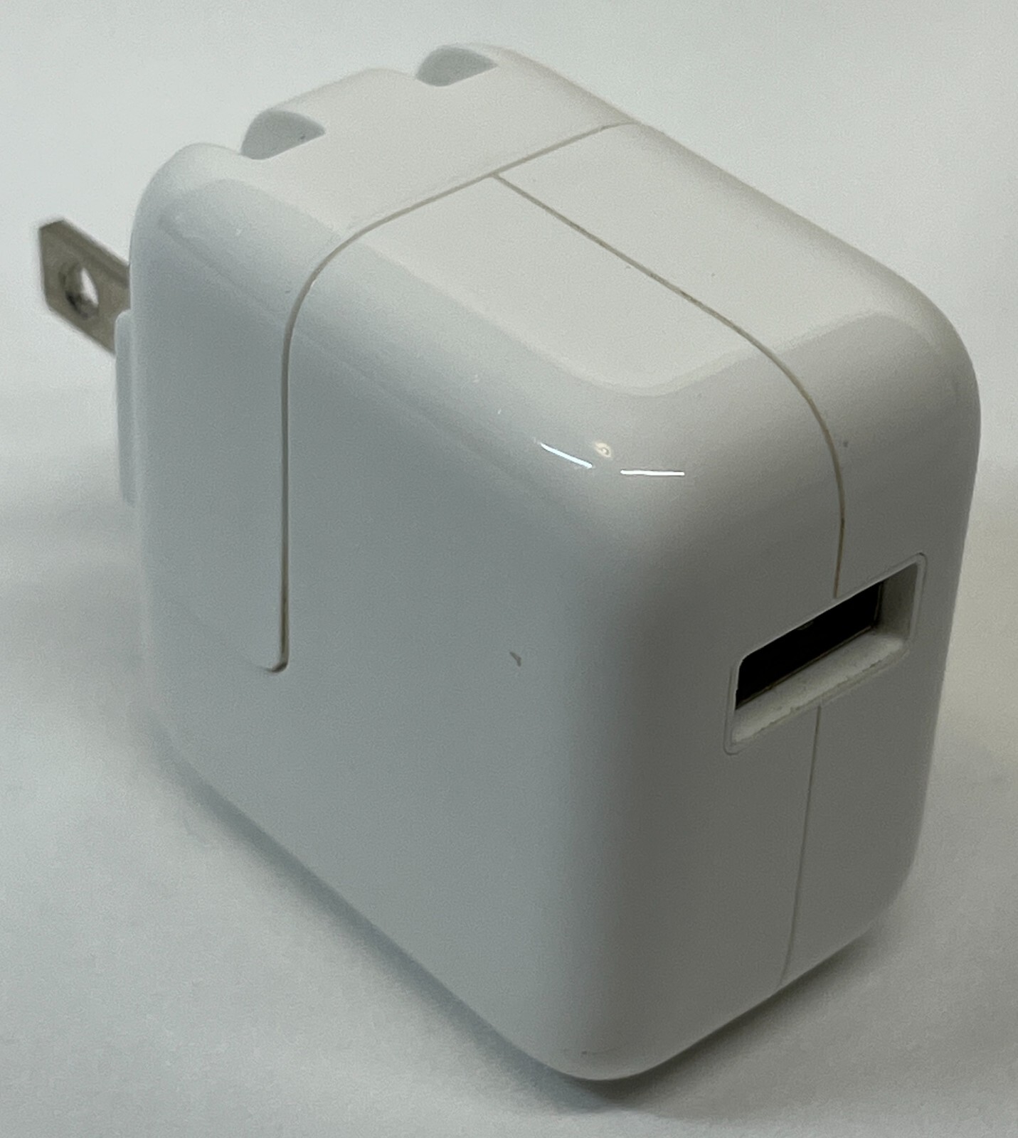 Genuine Apple 10W USB Power Adapter A1357