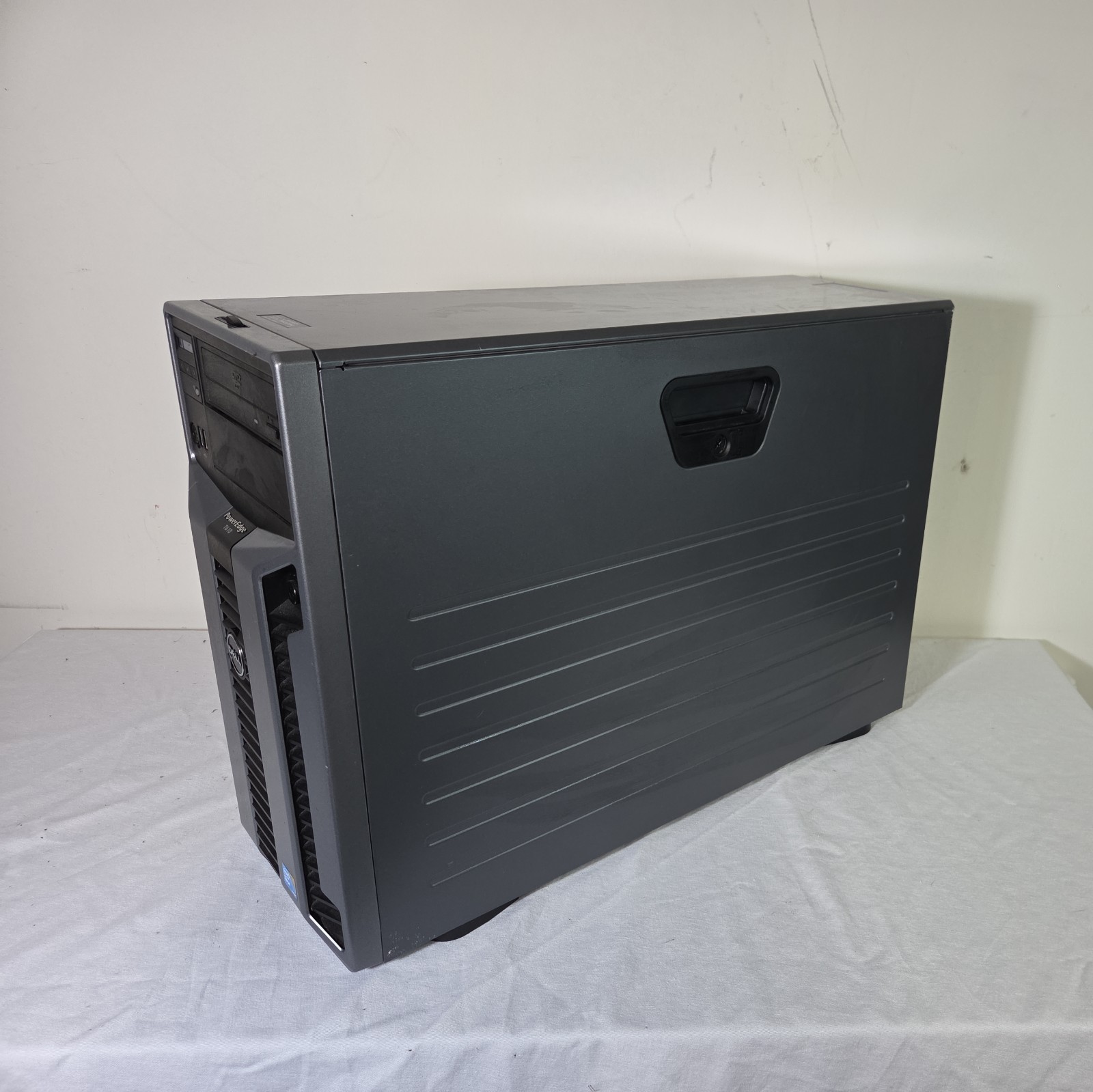 Dell PowerEdge T610 Server 2x Xeon X5747 2.93Ghz 32GB NO HDD