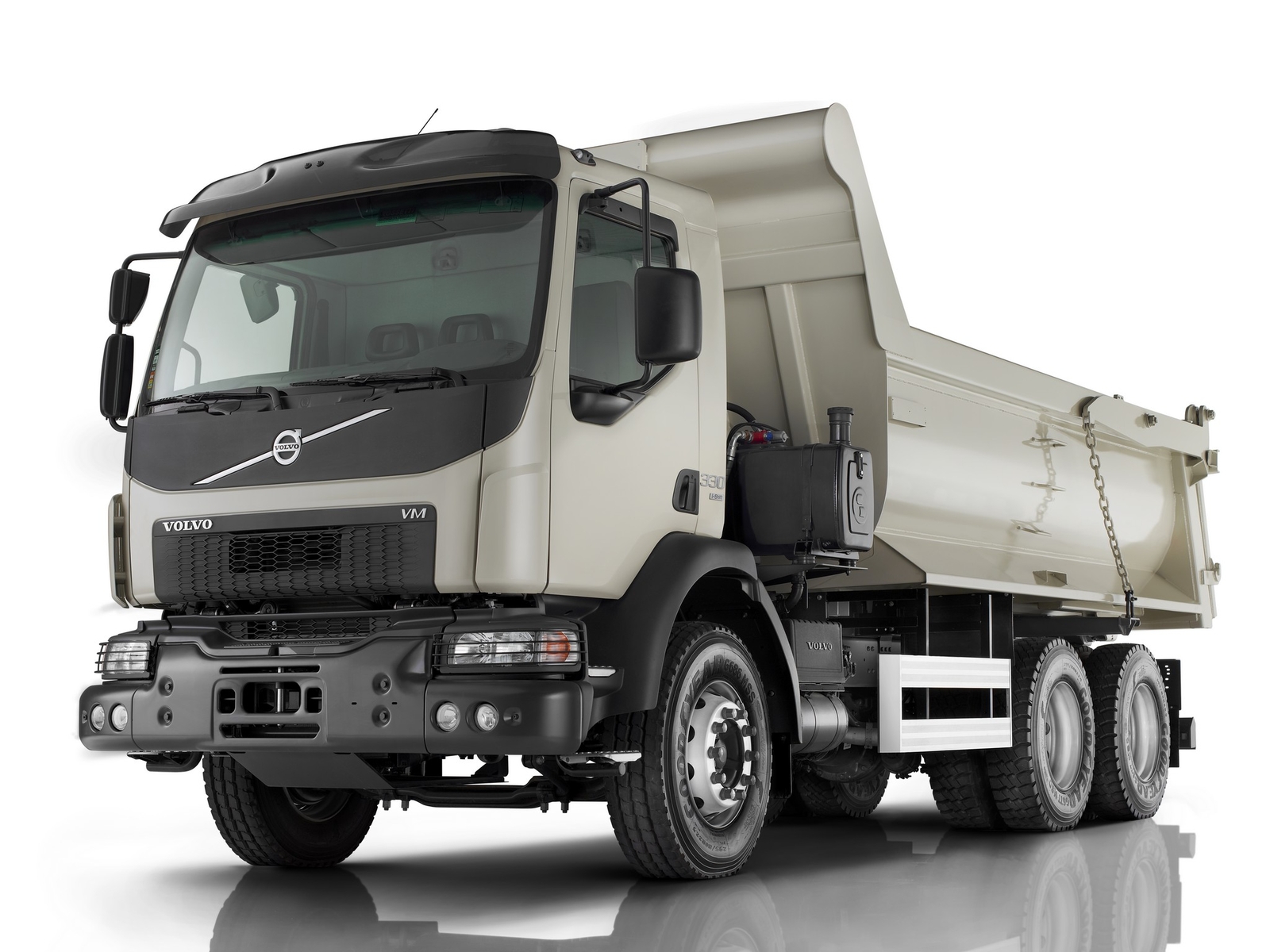 Cars 2014 volvo vm 330 64 tipper dumptruck semi tractor Desk Mat Stitched