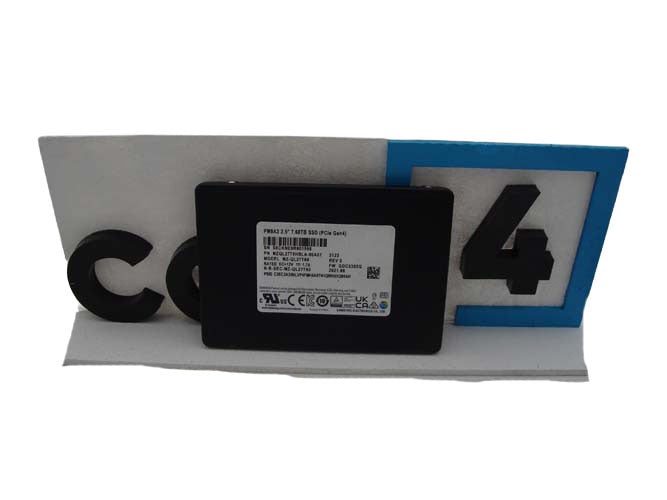 SAMSUNG MZQL27T6HBLA-00A07 7.68TB NVME GEN4 U.2 PM9A3 2.5" SSD