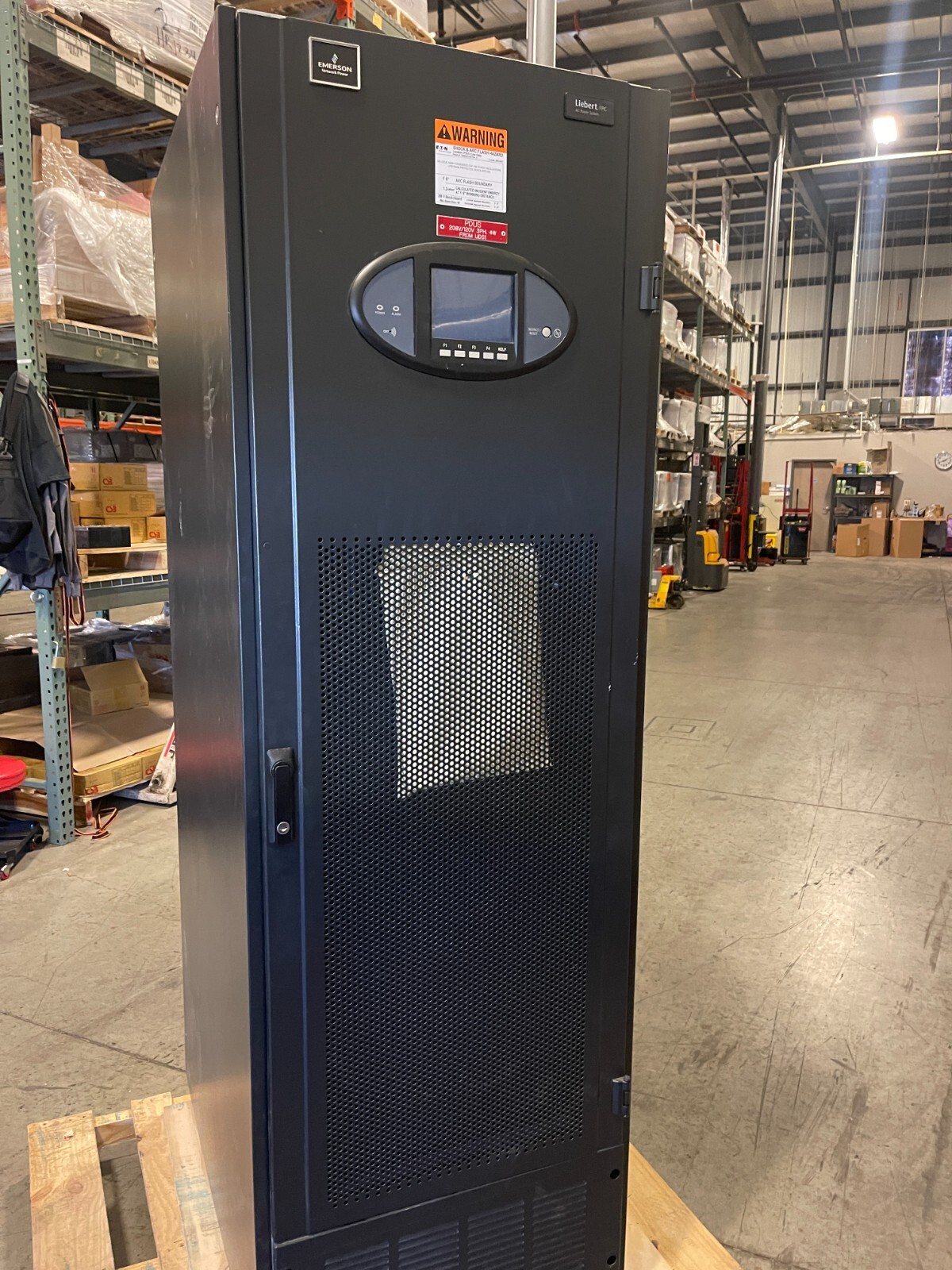 NICE Vertiv /Liebert PDU 75kva 480V in 208/120 Out. 2 x Sq D Pnls  FPA07C217VS