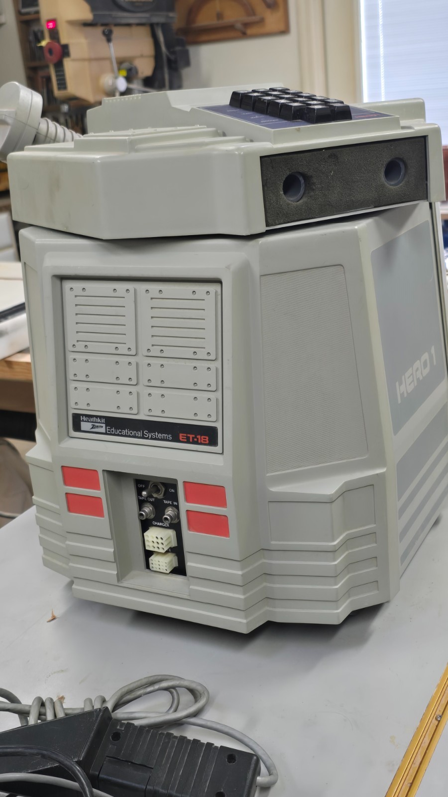 Vintage HeathKit HERO 1 Robot ET-18