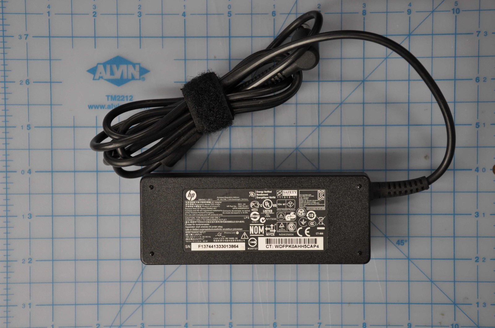 HP 65-Watts 19.5VDC Power Adapter for Promo T620 Used 708992-001 
