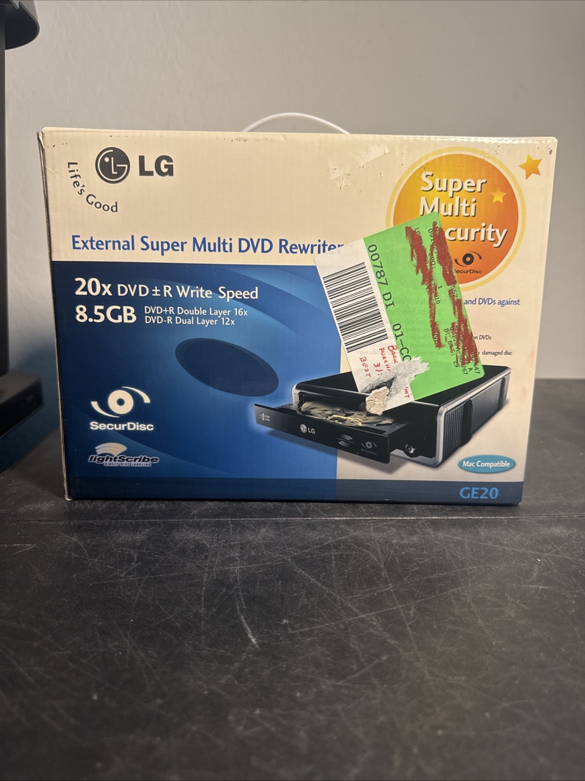 LG GE20  External Super Multi DVD +/- Rewriter 20x Speed 8.5 GB New OB Read