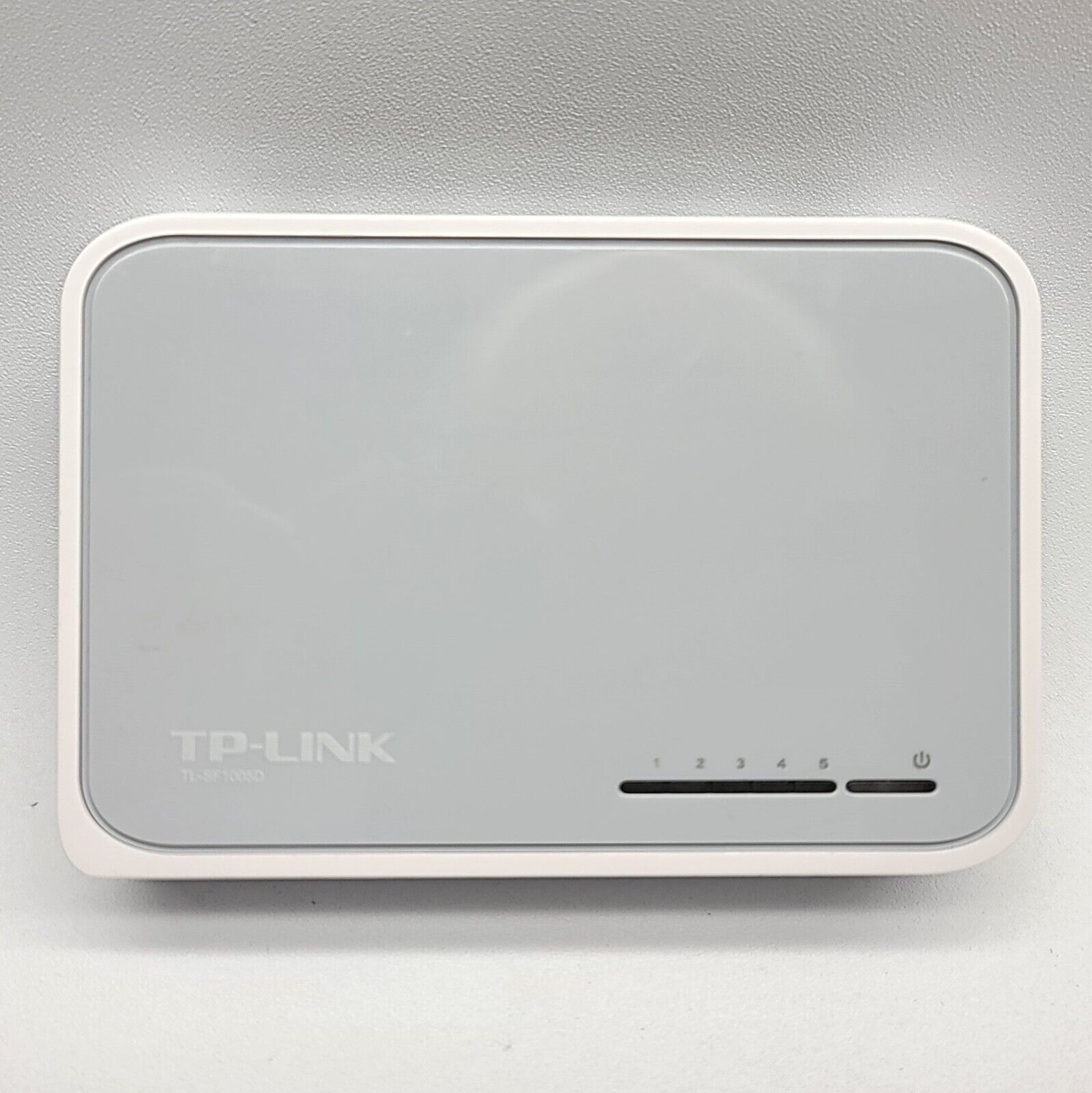 ⭐ TP-Link 5 Port 10/100 Mbps Desktop Ethernet Switch TL-SF1005D - No Power Cord