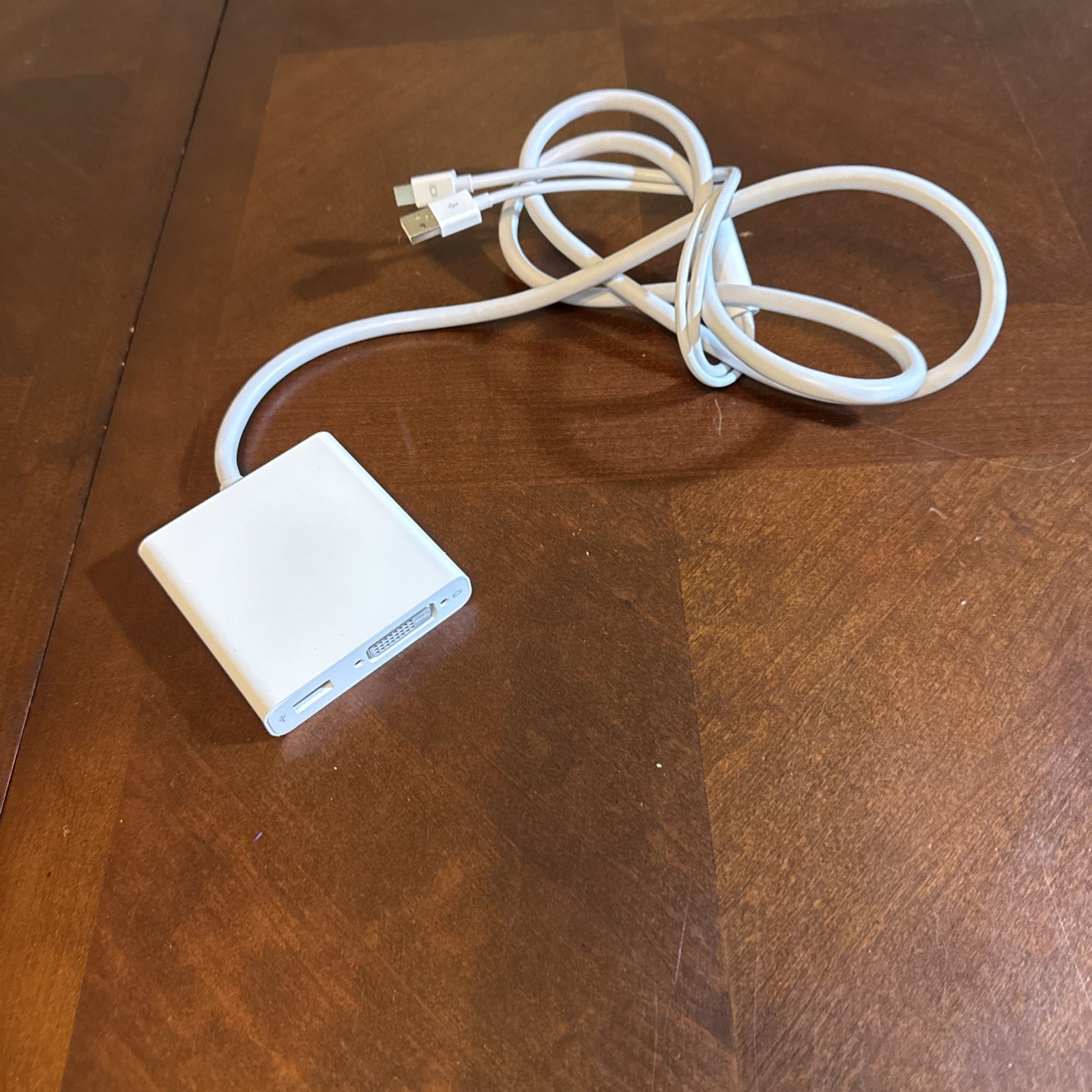 Apple A1306 Mini Display Port to Dual-link DVI Adapter - White - Genuine - OEM