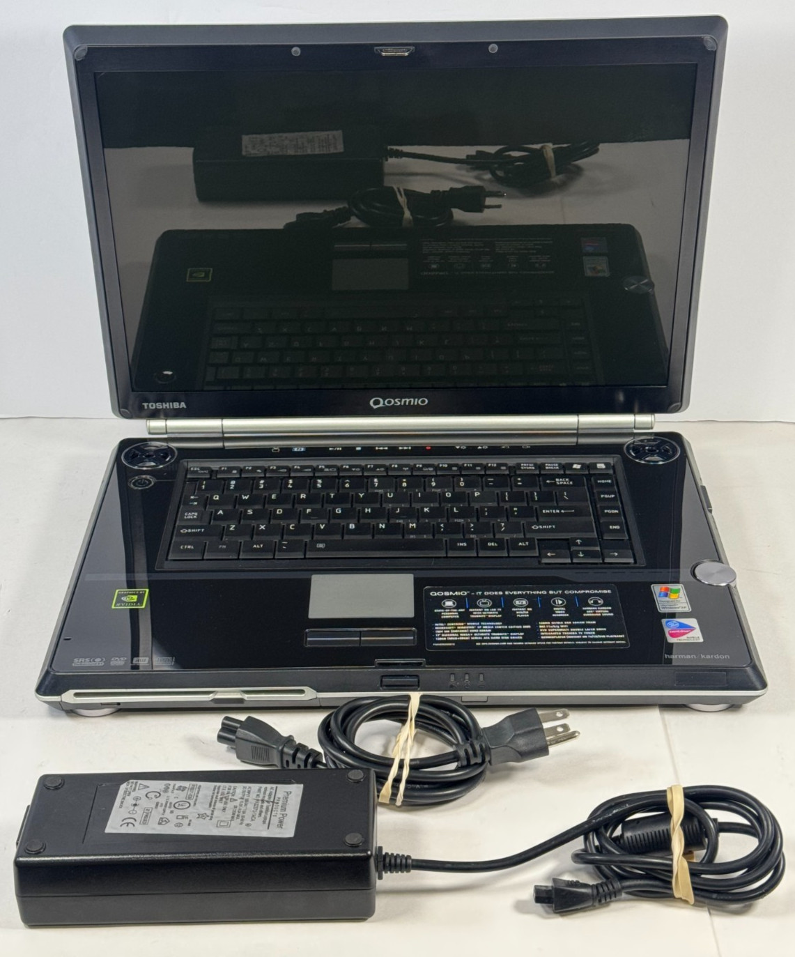 Toshiba Qosmio G25-AV513 17" Pentium M 2GHz 1GB RAM DVD Laptop Windows 7 Tested