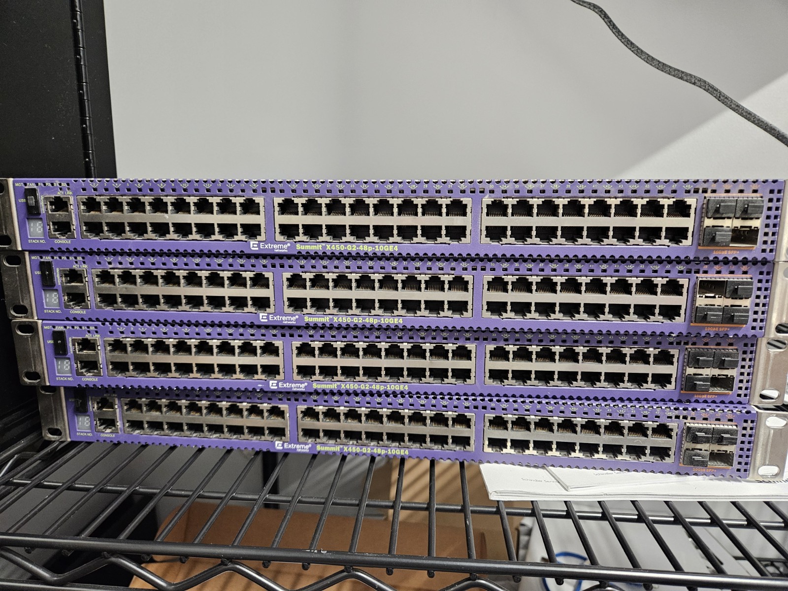 Extreme Networks Summit X450-G2-24P-GE4-BASE with 2 10951 715 w PSU FB
