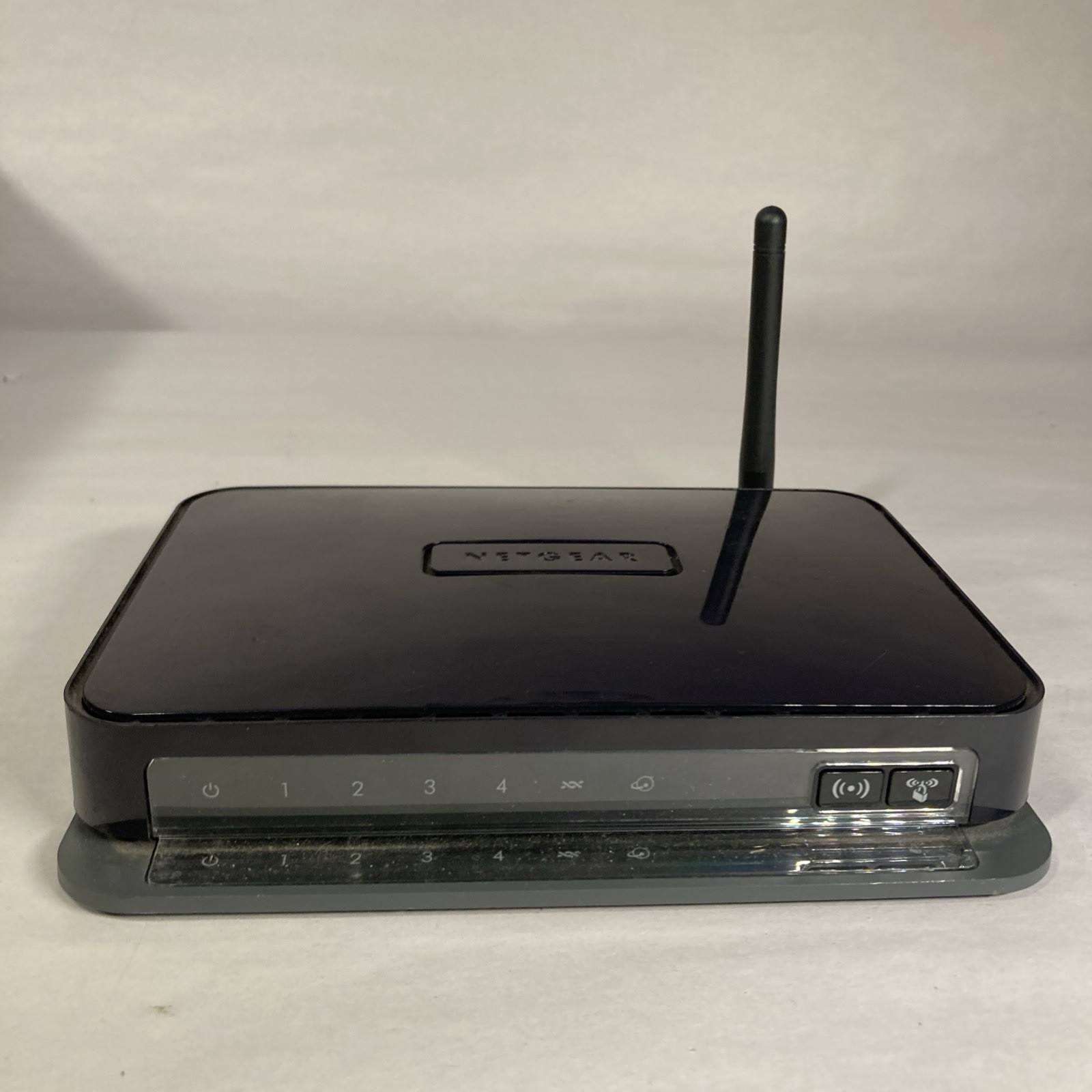 Netgear N150 WNR1000v3 Wireless 150Mbps 4-port LAN WAN Router w/ Switchable Wifi