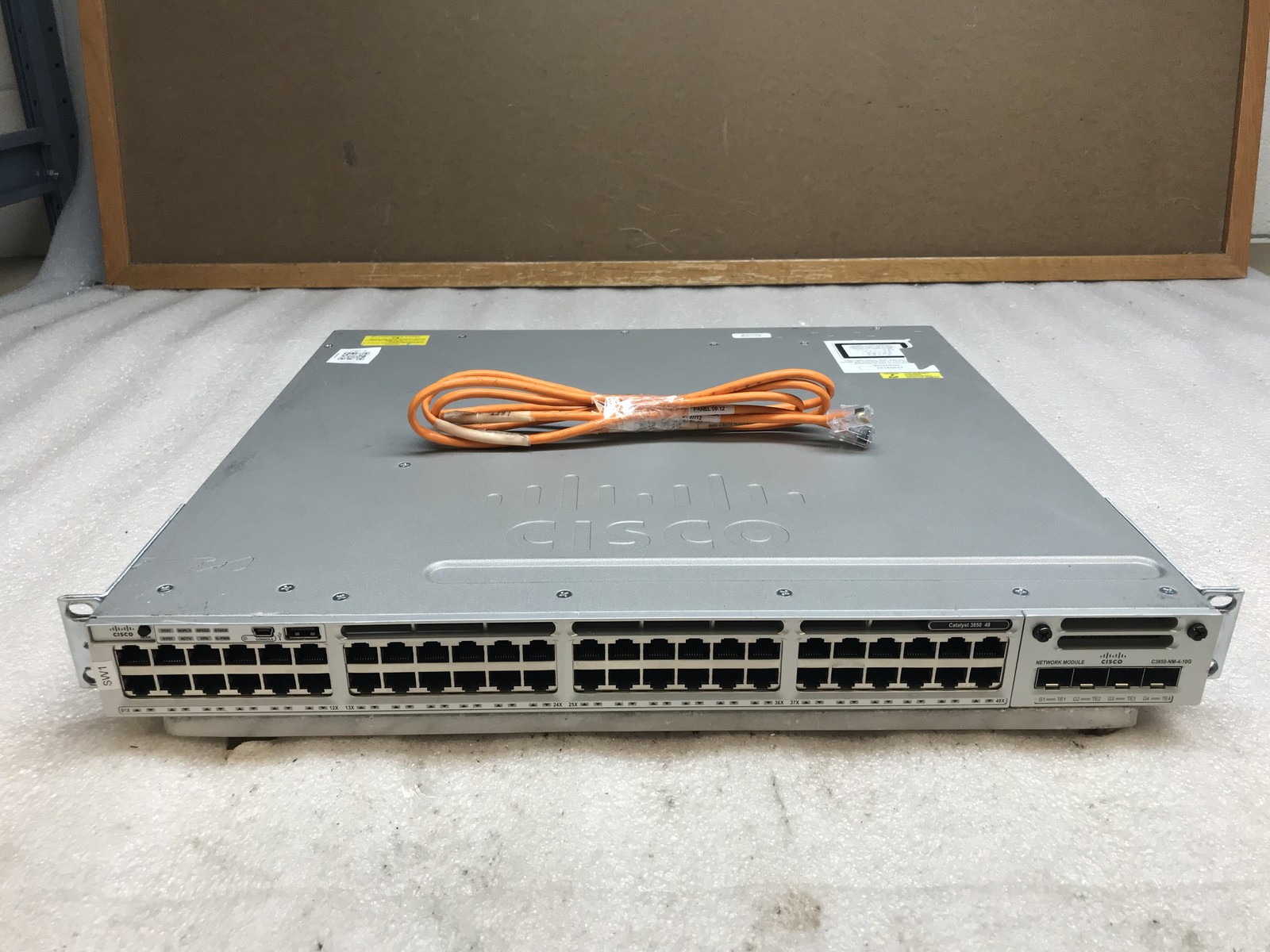 Cisco Catalyst WS-C3850-48T-E 48-Port w/ C3850-NM-4-10G Switch - Tested Reset