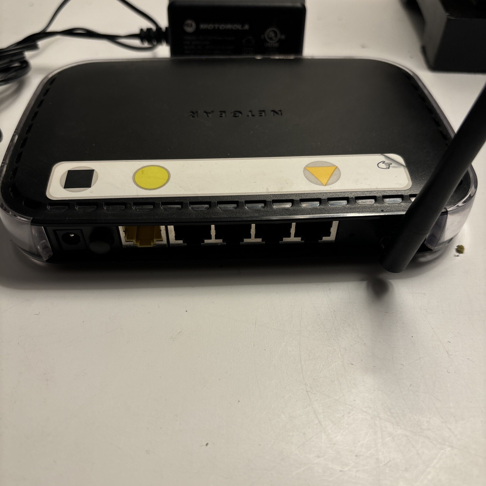 Netgear N150 150 Mbps 4-Port 10/100 Wireless N Router (WNR1000v2)